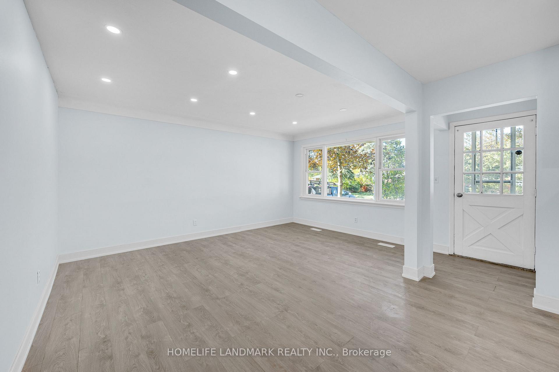 Photo 7 of 135 Howard Avenue, Hamilton, Balfour — HOMEH