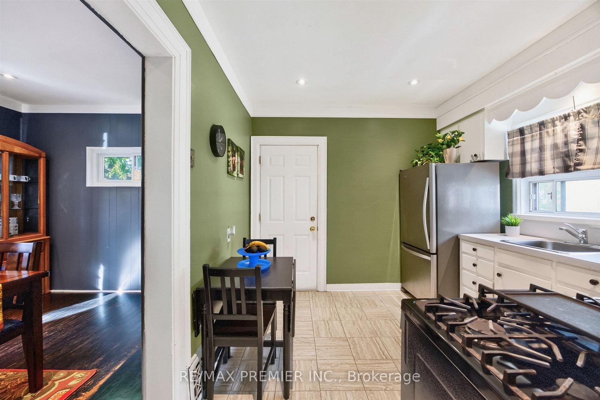 Photo 6 of 232 John Street, North York, Weston — HOMEH