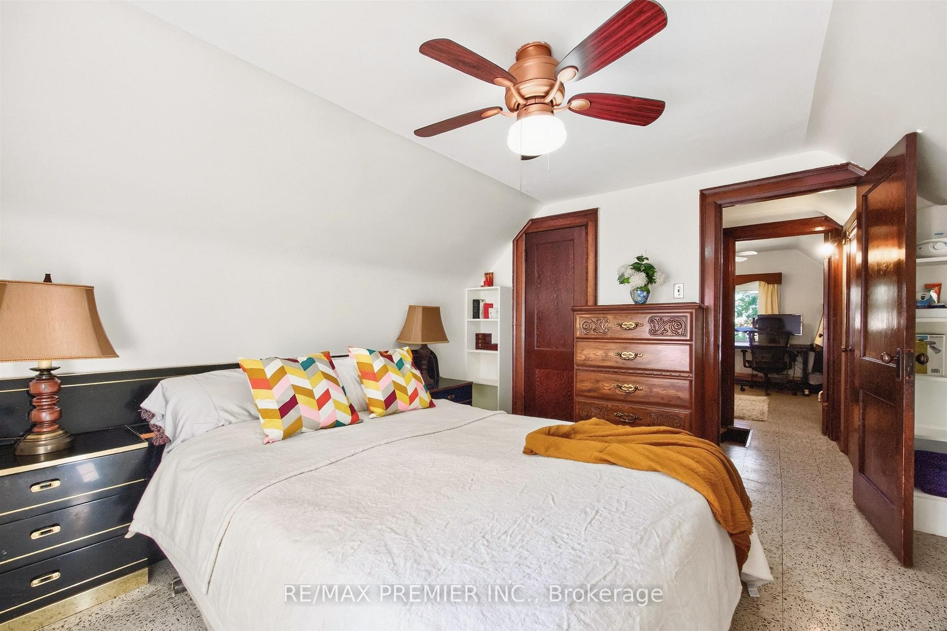 Photo 10 of 232 John Street, North York, Weston — HOMEH