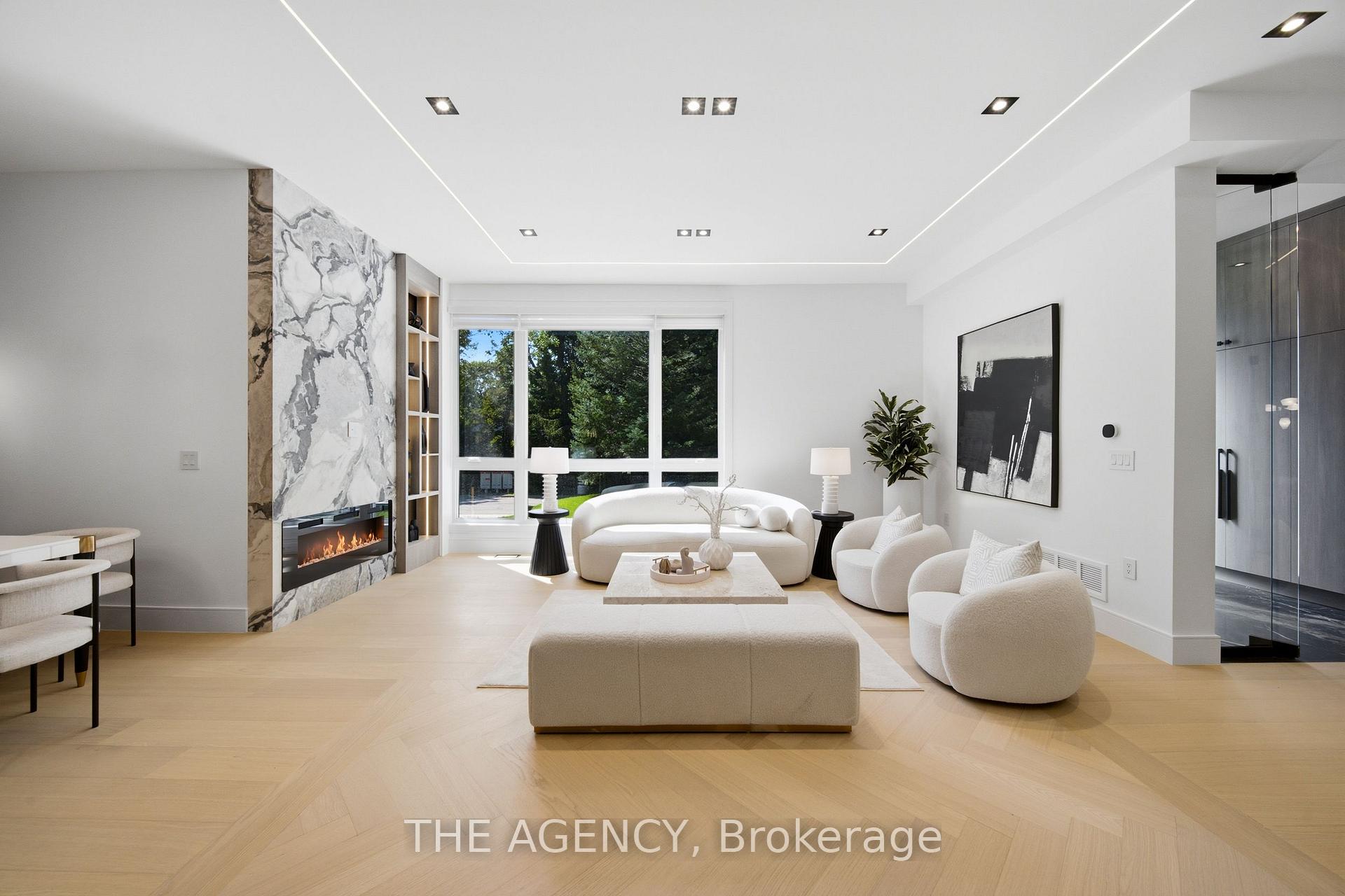 Photo 7 of 193 Beechwood Crescent, Newmarket, Central Newmarket — HOMEH
