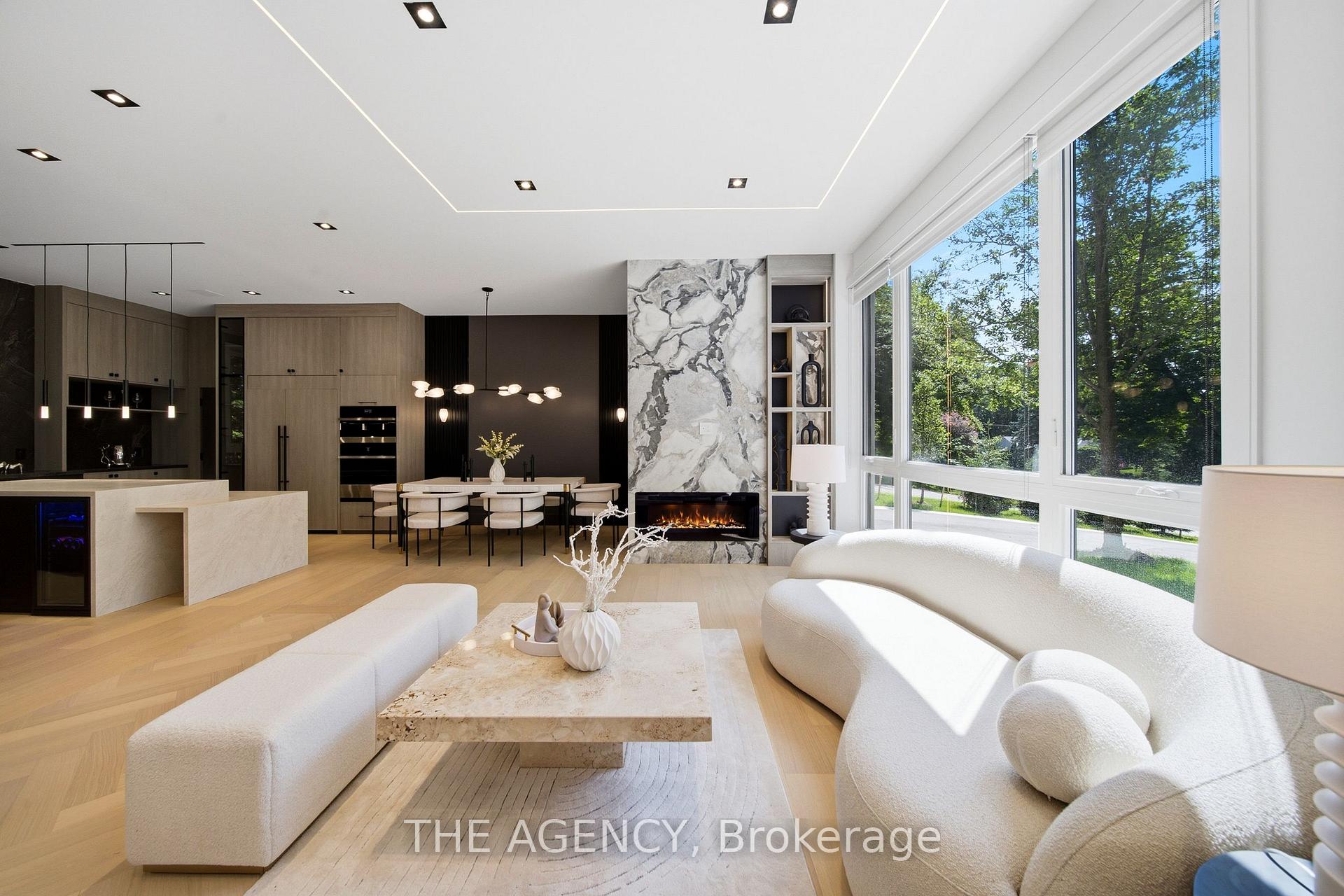 Photo 8 of 193 Beechwood Crescent, Newmarket, Central Newmarket — HOMEH