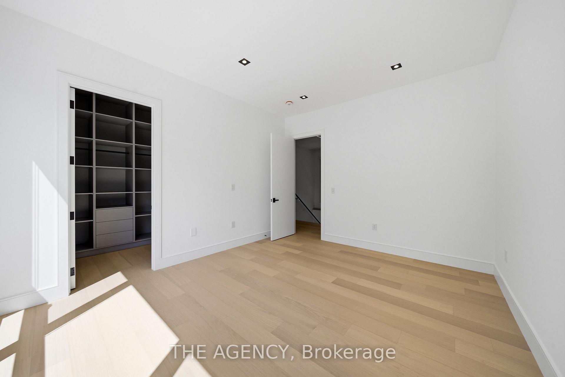 Photo 24 of 193 Beechwood Crescent, Newmarket, Central Newmarket — HOMEH