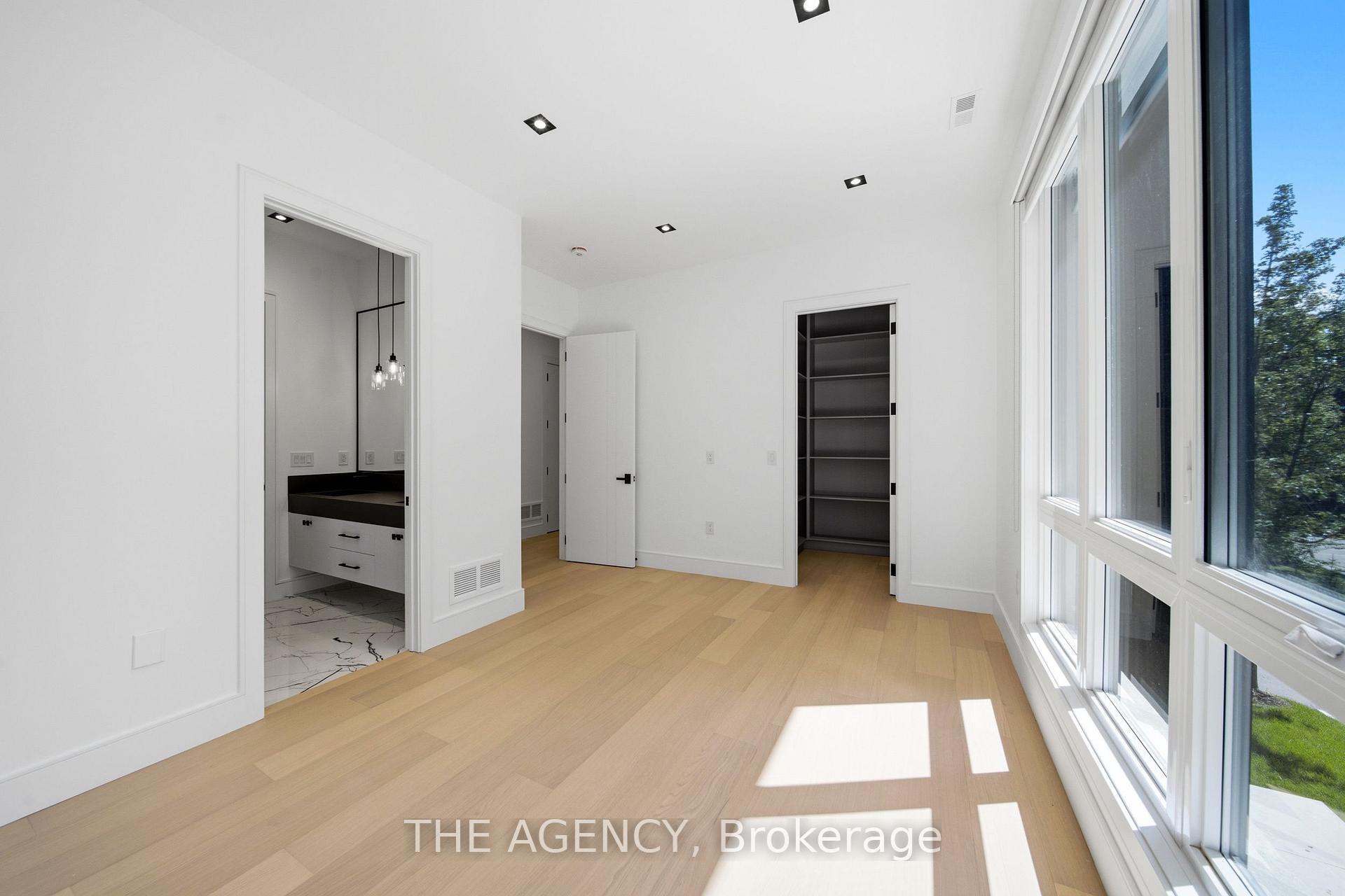 Photo 26 of 193 Beechwood Crescent, Newmarket, Central Newmarket — HOMEH