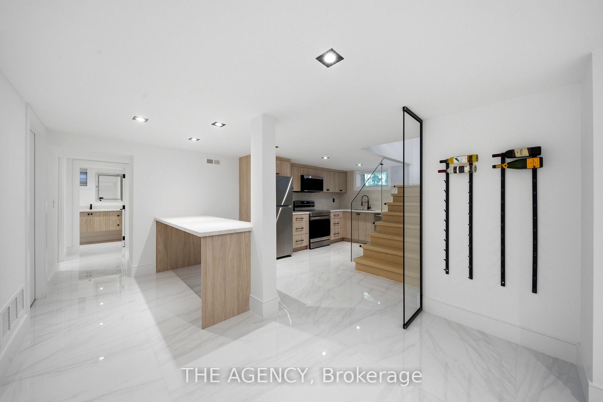 Photo 31 of 193 Beechwood Crescent, Newmarket, Central Newmarket — HOMEH