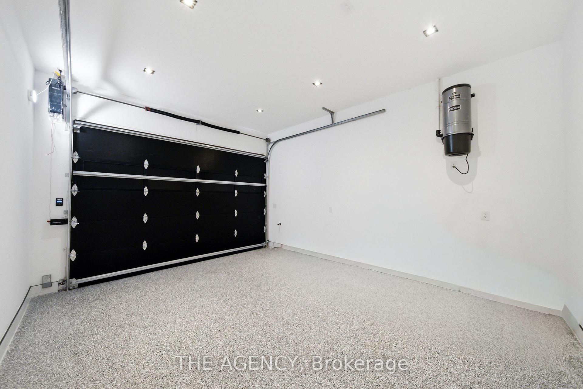 Photo 39 of 193 Beechwood Crescent, Newmarket, Central Newmarket — HOMEH