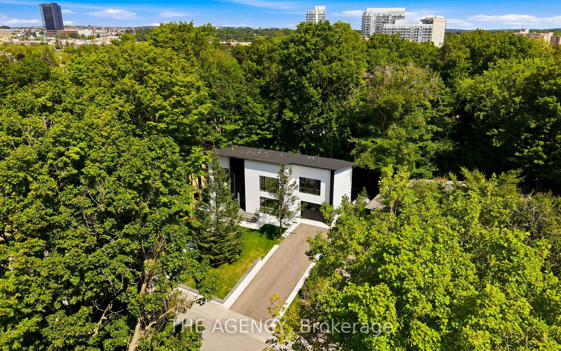 Photo 44 of 193 Beechwood Crescent, Newmarket, Central Newmarket — HOMEH
