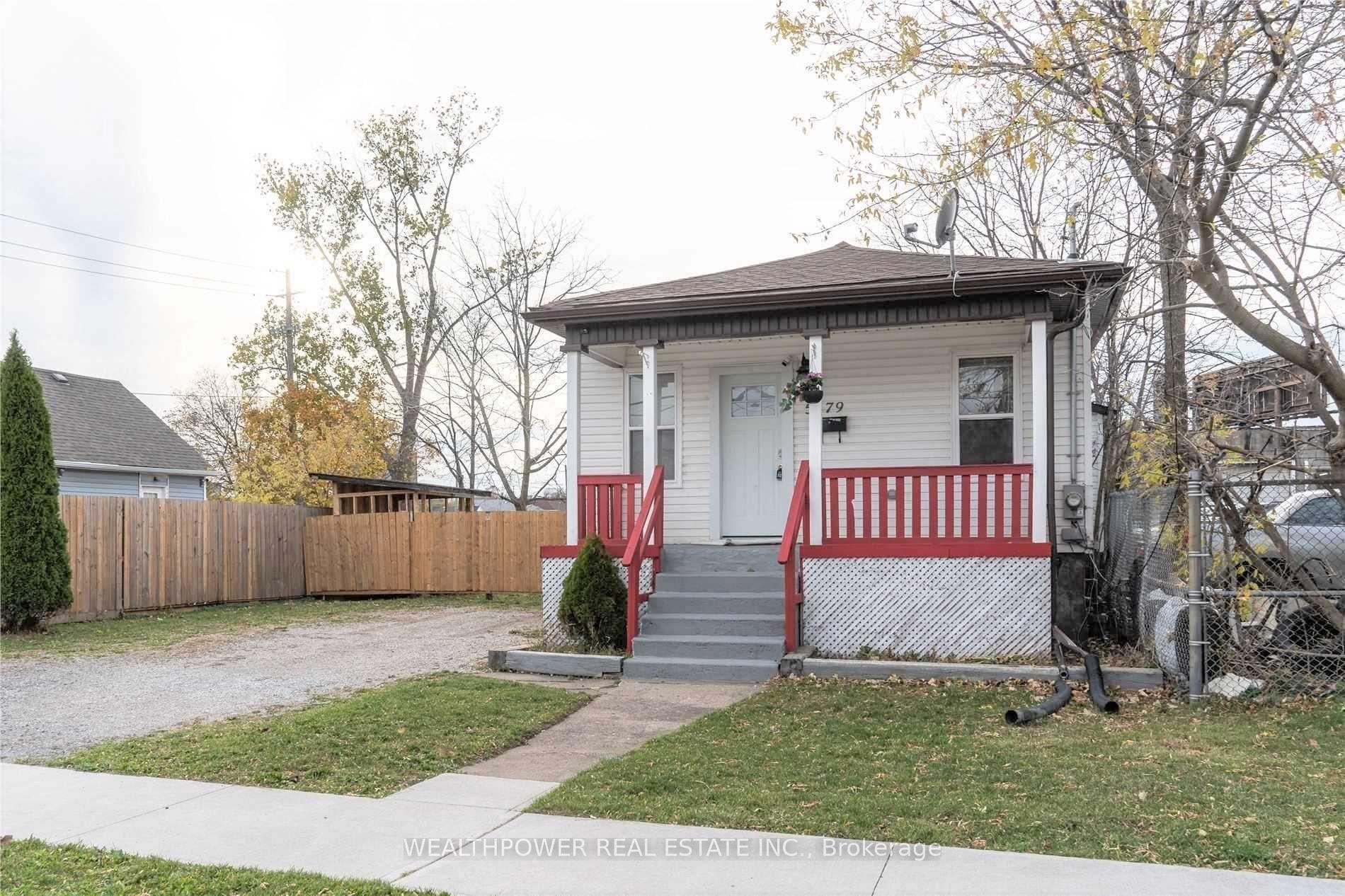 Photo of 5579 Buchanan Avenue