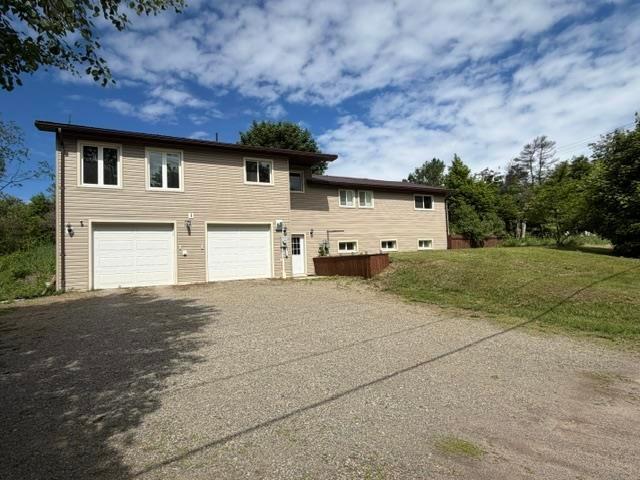 Photo of 1049 Allen Side Road