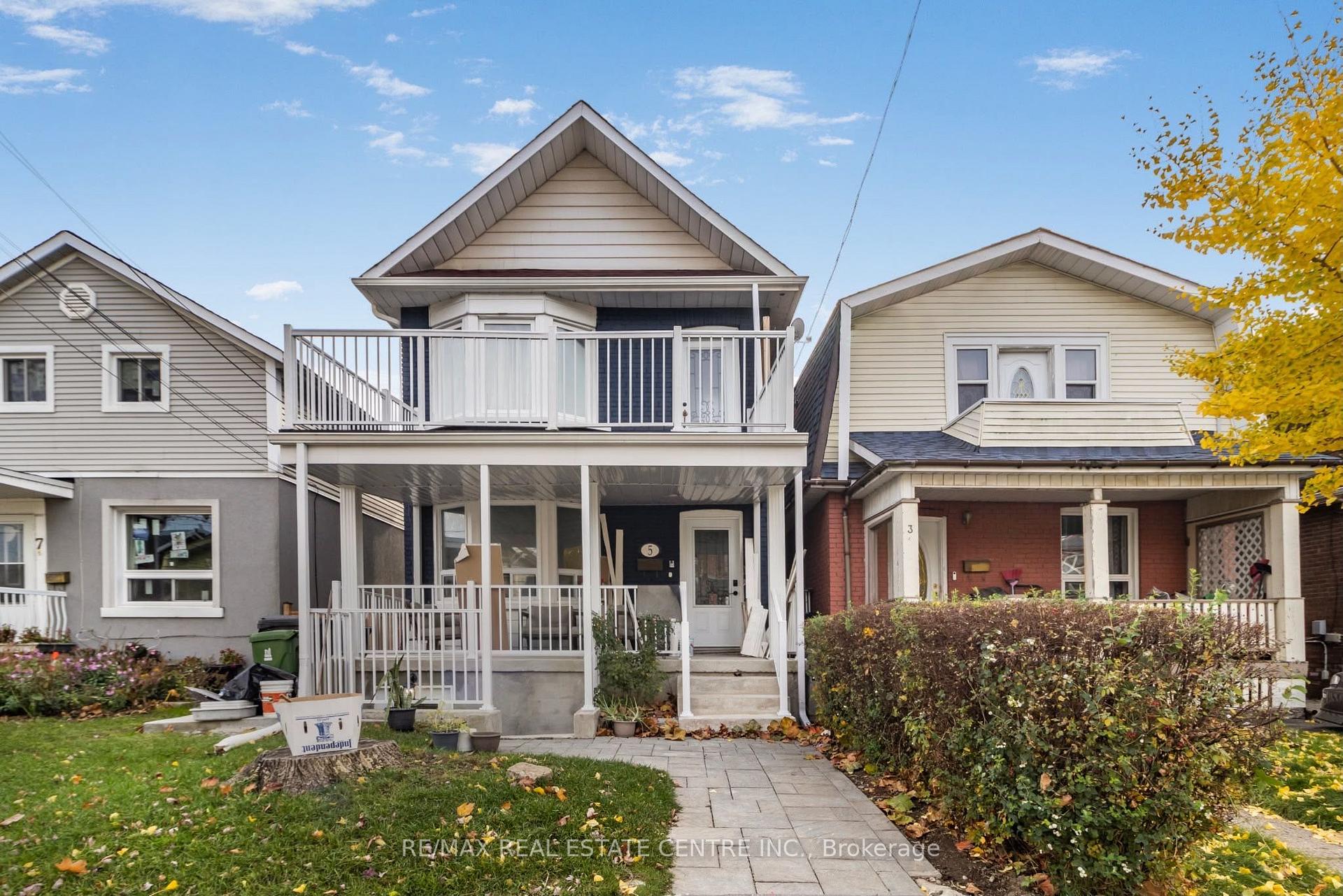 Photo 1 of 5 Rutherford Avenue, North York, Mount Dennis — HOMEH
