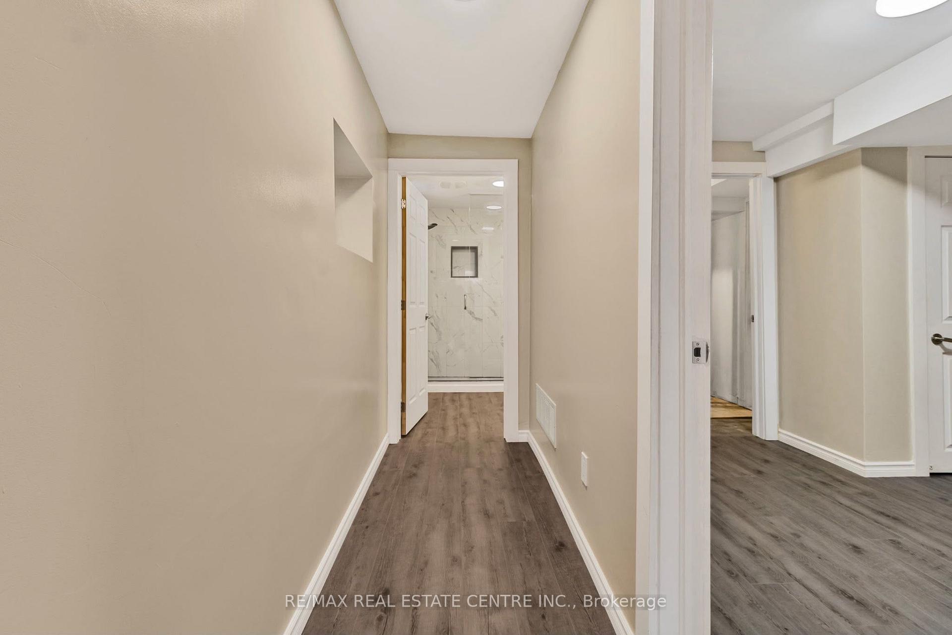 Photo 7 of 5 Rutherford Avenue, North York, Mount Dennis — HOMEH