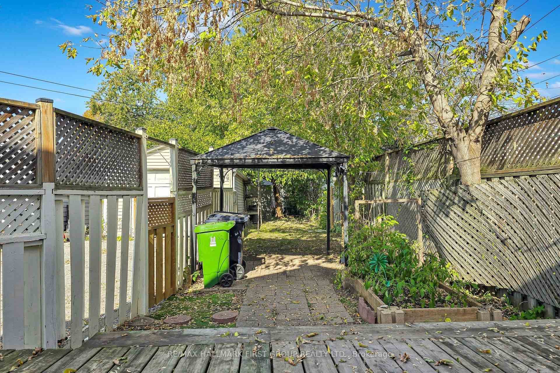 Photo 36 of 52 Malta Street, Scarborough, Birchcliffe-Cliffside — HOMEH