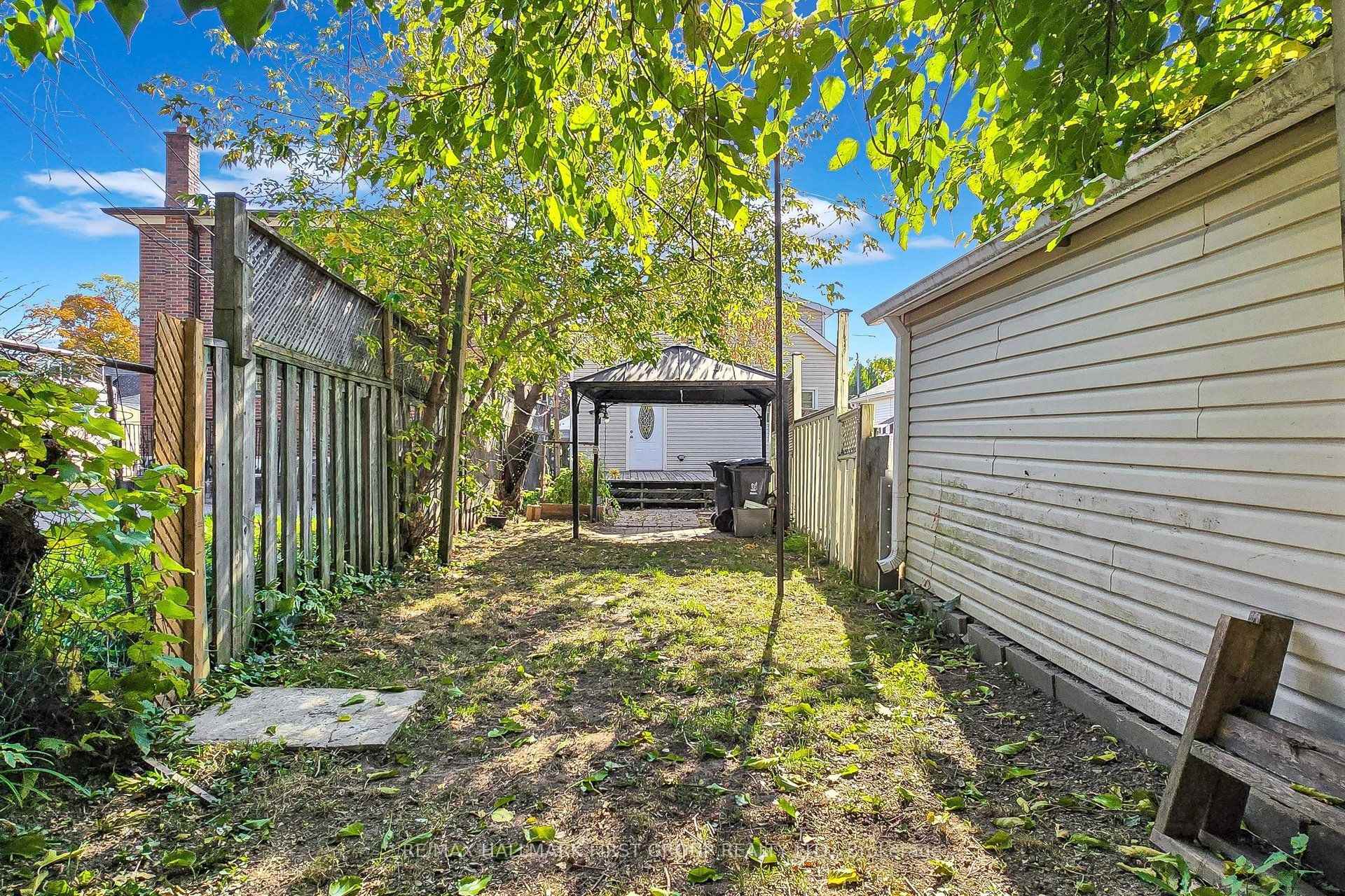 Photo 37 of 52 Malta Street, Scarborough, Birchcliffe-Cliffside — HOMEH