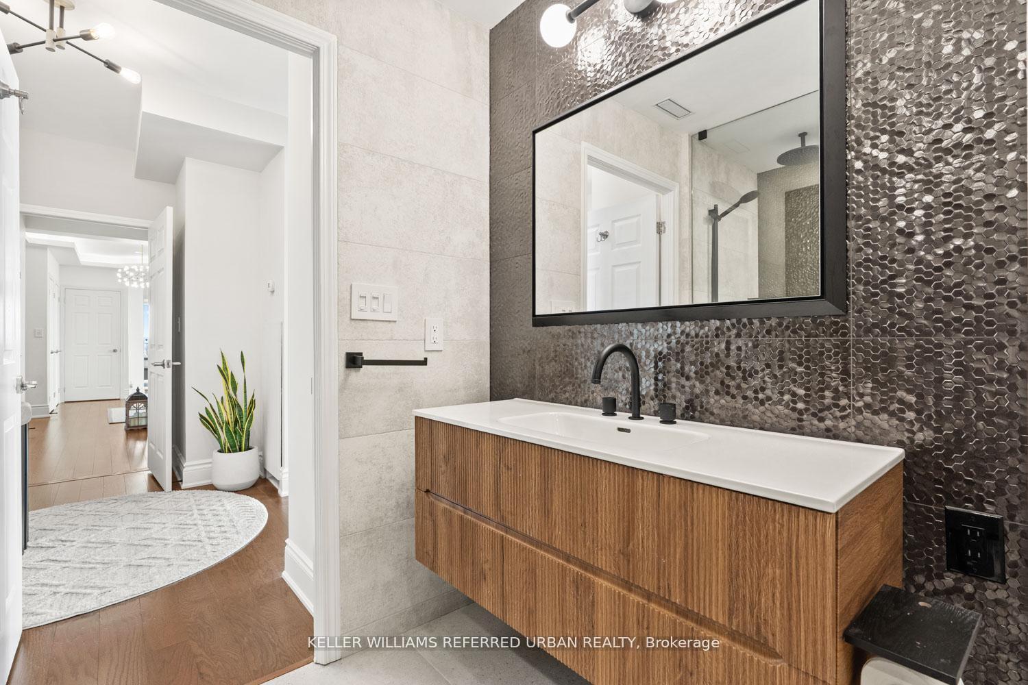 Photo 26 of Unit 708, 650 Mount Pleasant Road, Toronto, Mount Pleasant West — HOMEH