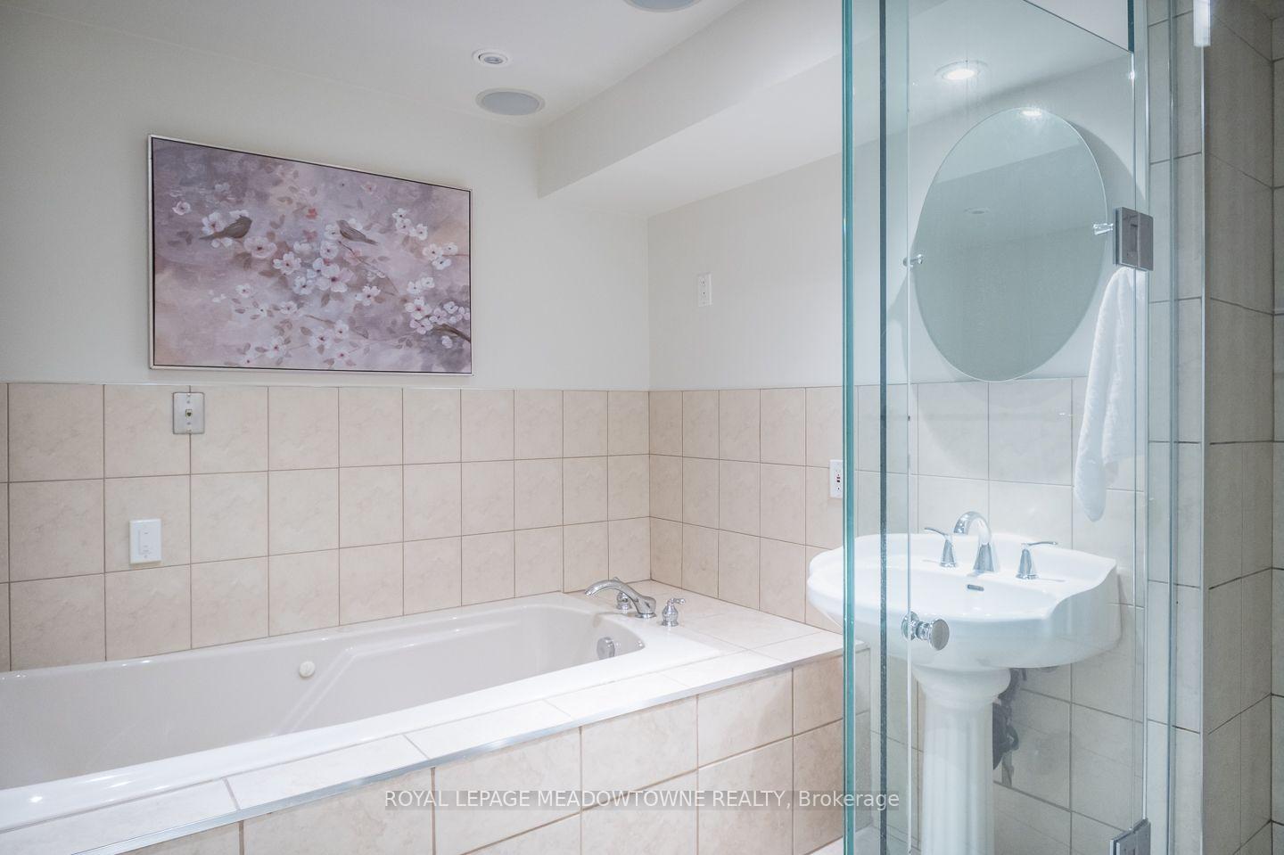 Photo 35 of 46 Reynier Drive, Brampton, Heart Lake East — HOMEH