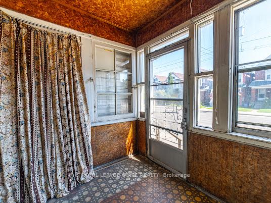 Photo 9 of 35 Sherman Avenue N, Hamilton, Gibson — HOMEH