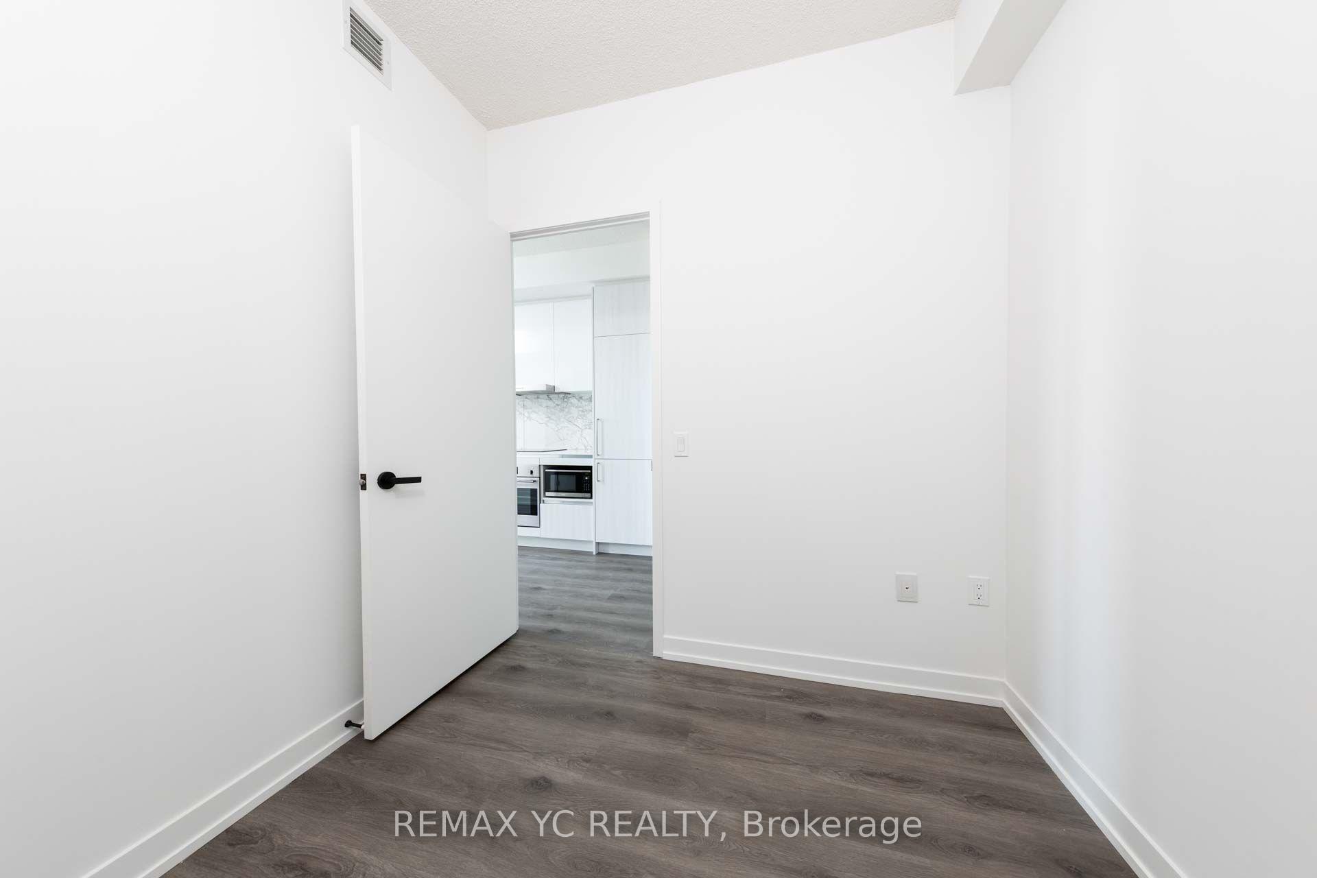 Photo 3 of Unit 1803, 225 Commerce Street, Vaughan, Vaughan Corporate Centre — HOMEH