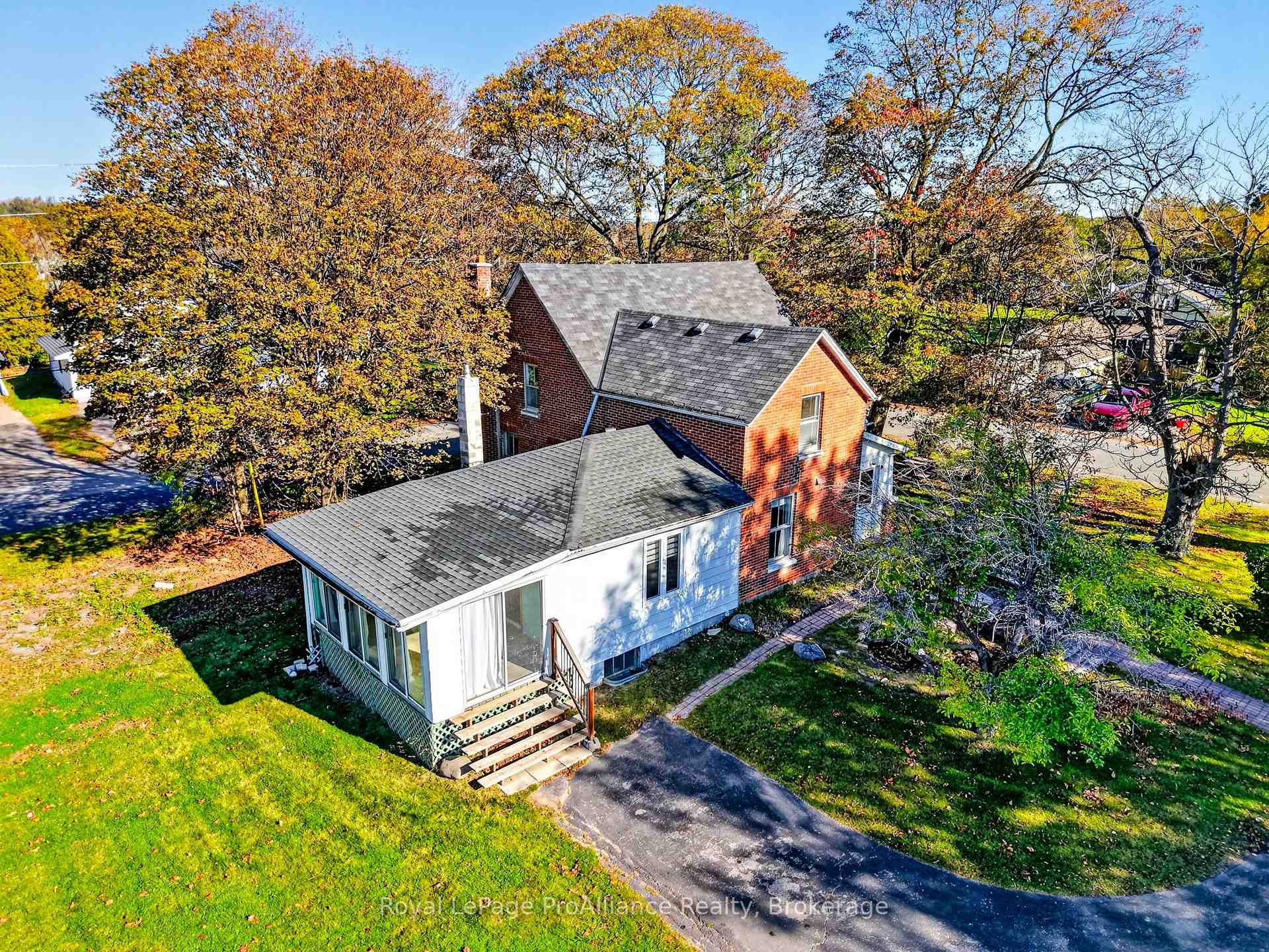 Photo 3 of 1167 Division Street, Cobourg — HOMEH