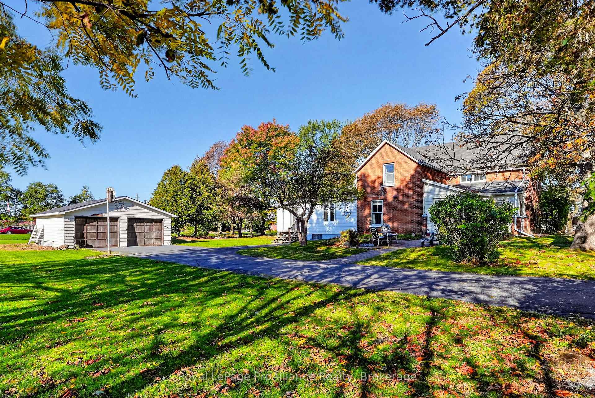 Photo 4 of 1167 Division Street, Cobourg — HOMEH