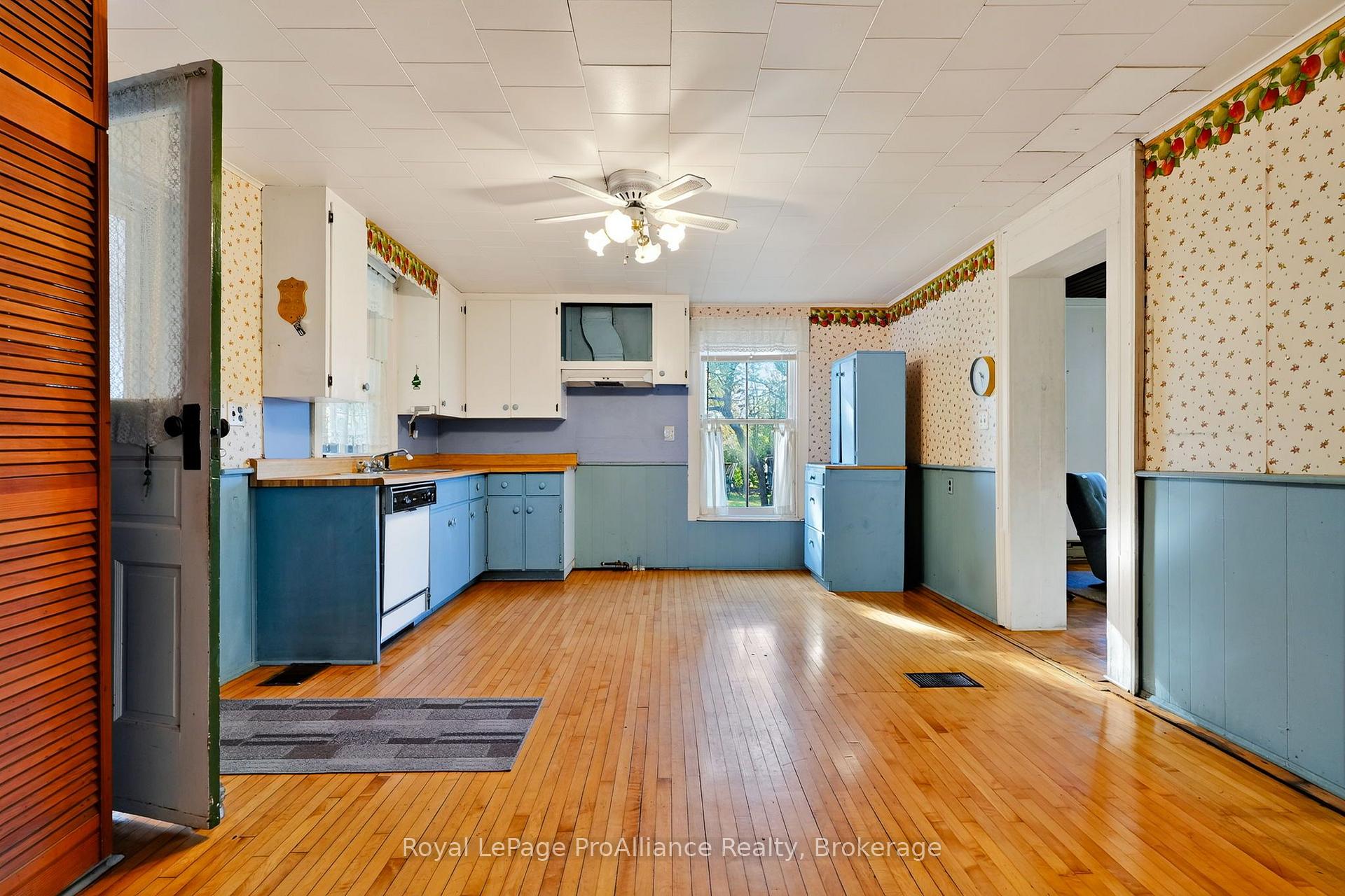 Photo 10 of 1167 Division Street, Cobourg — HOMEH
