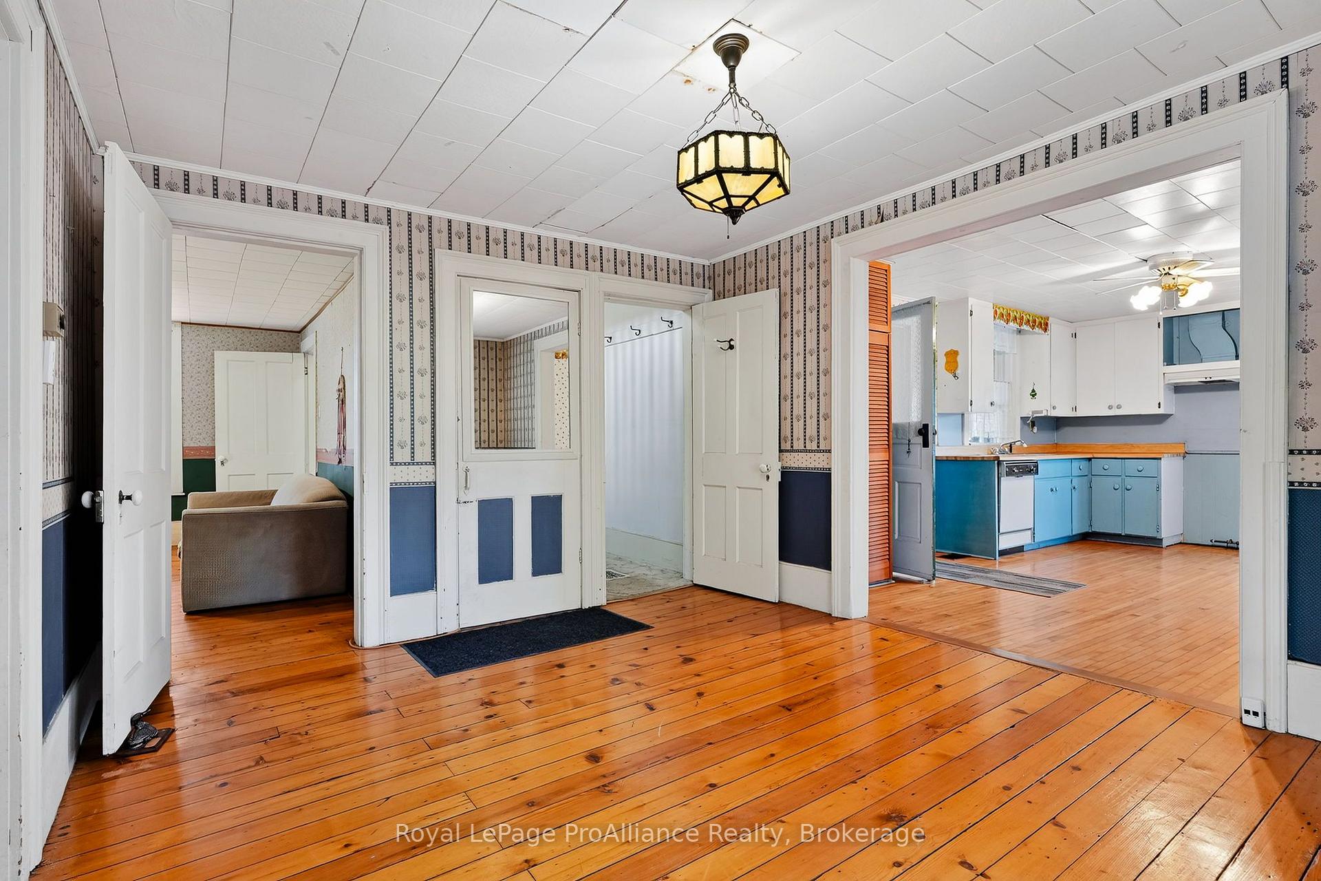Photo 12 of 1167 Division Street, Cobourg — HOMEH