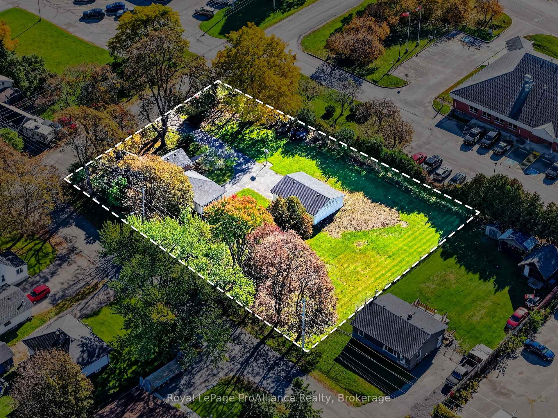 Photo 33 of 1167 Division Street, Cobourg — HOMEH