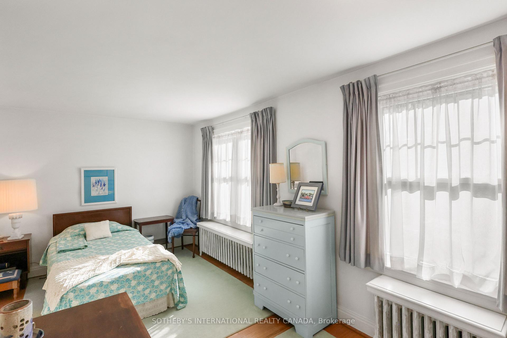 Photo 11 of 40 Teddington Pk Avenue, Toronto, Lawrence Park North — HOMEH