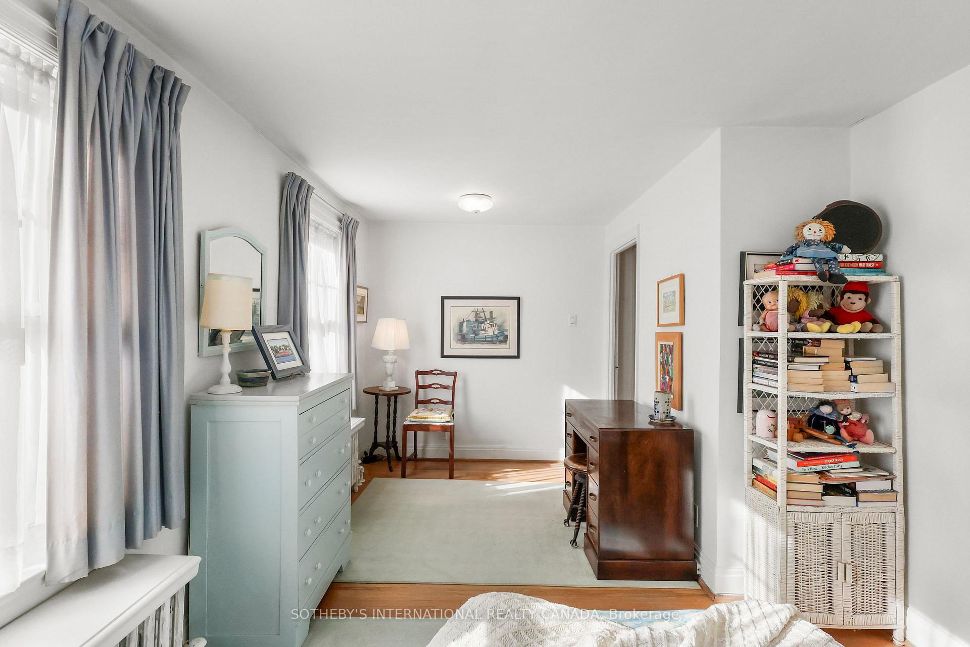 Photo 13 of 40 Teddington Pk Avenue, Toronto, Lawrence Park North — HOMEH