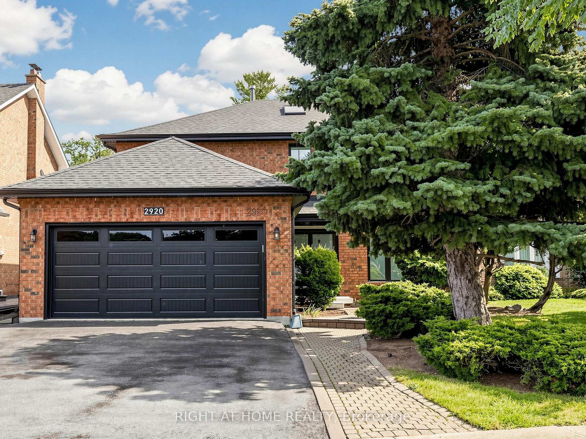 Photo of 2920 Kingsway Drive