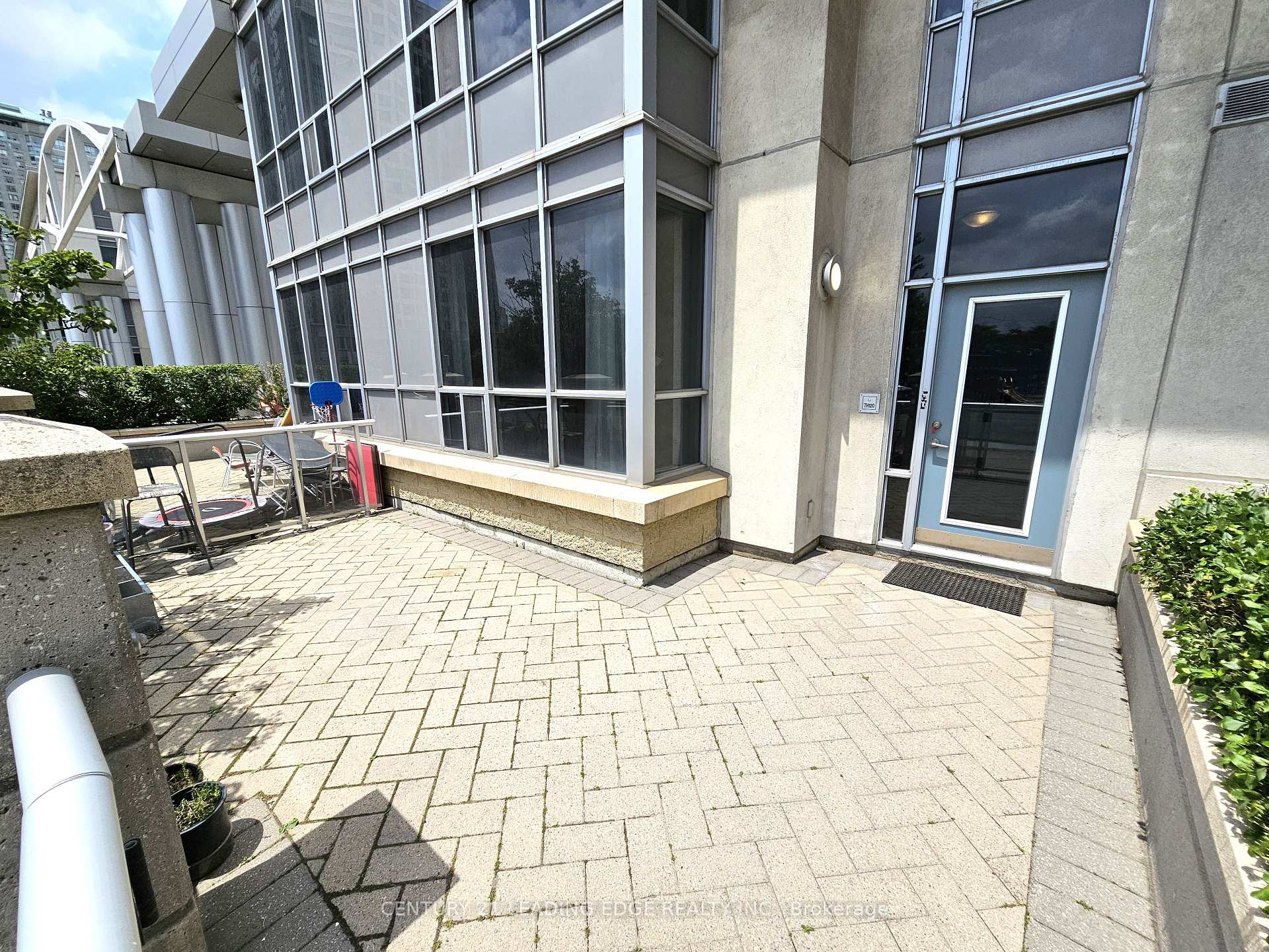Photo 2 of Unit TH120, 38 Lee Centre Drive, Scarborough, Woburn — HOMEH