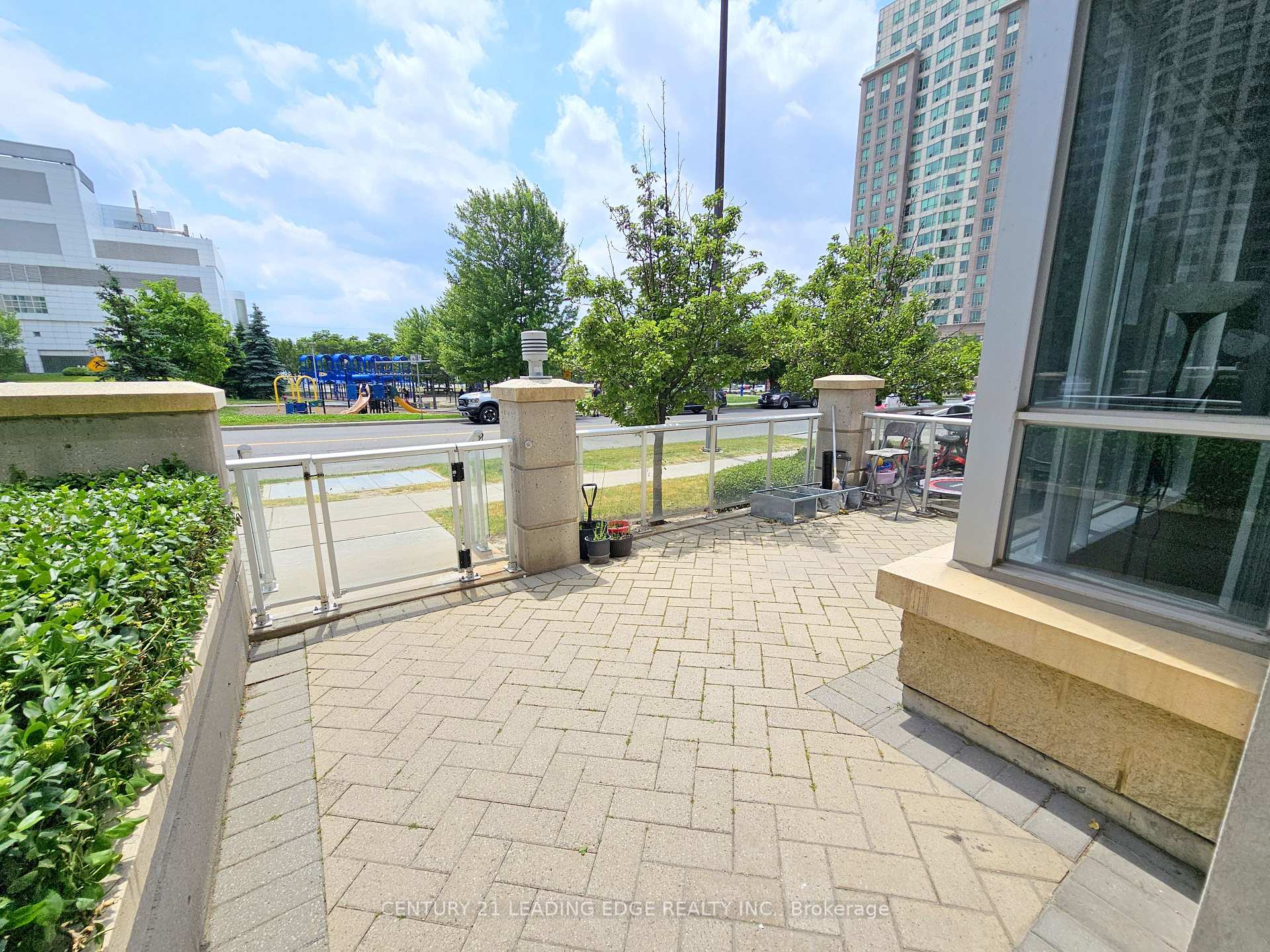 Photo 3 of Unit TH120, 38 Lee Centre Drive, Scarborough, Woburn — HOMEH