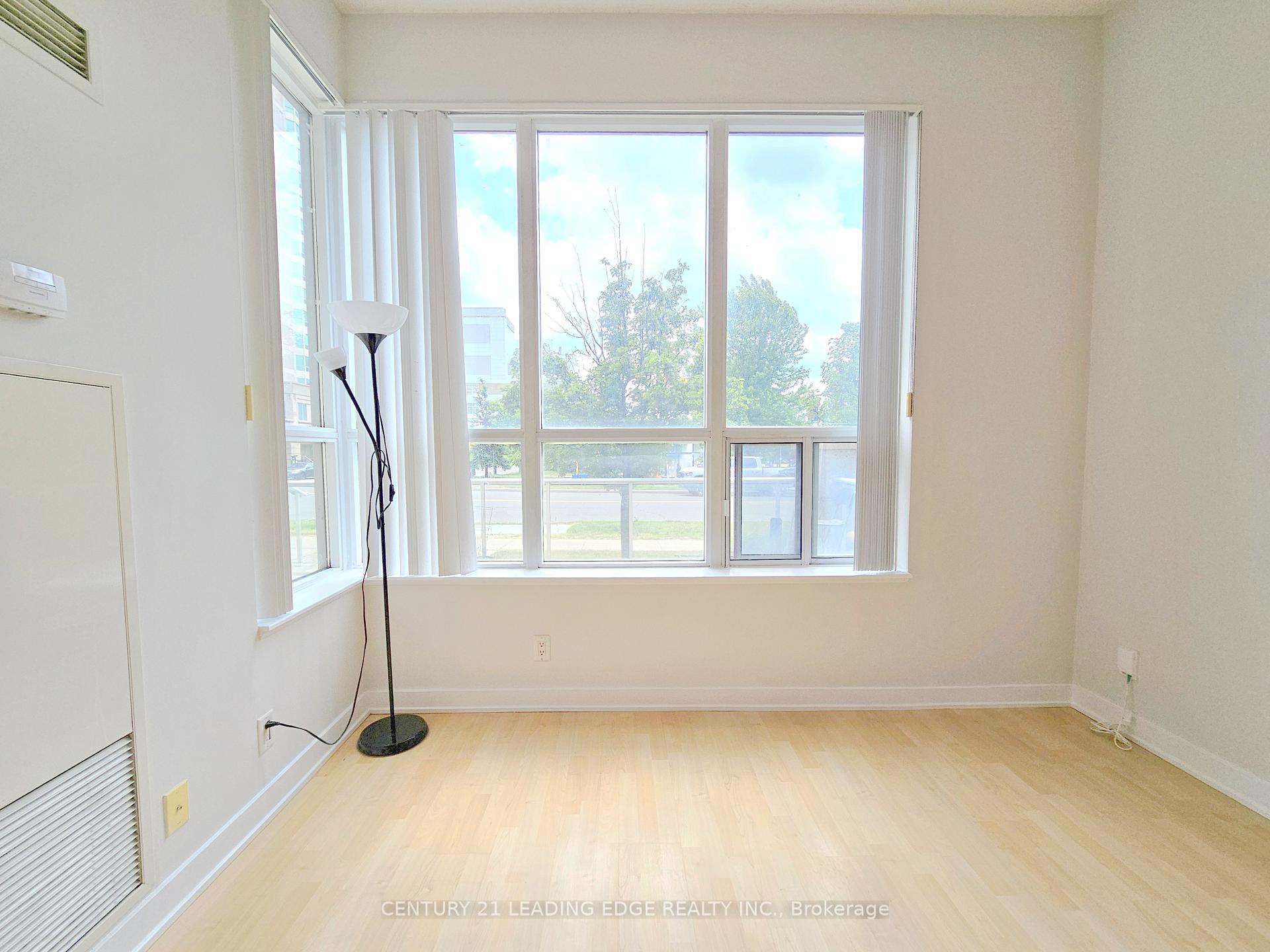 Photo 13 of Unit TH120, 38 Lee Centre Drive, Scarborough, Woburn — HOMEH