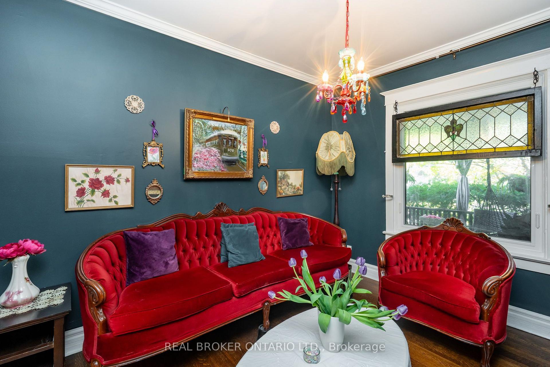 Photo 4 of 253 Bartlett Avenue, Toronto, Dovercourt-Wallace Emerson-Junction — HOMEH