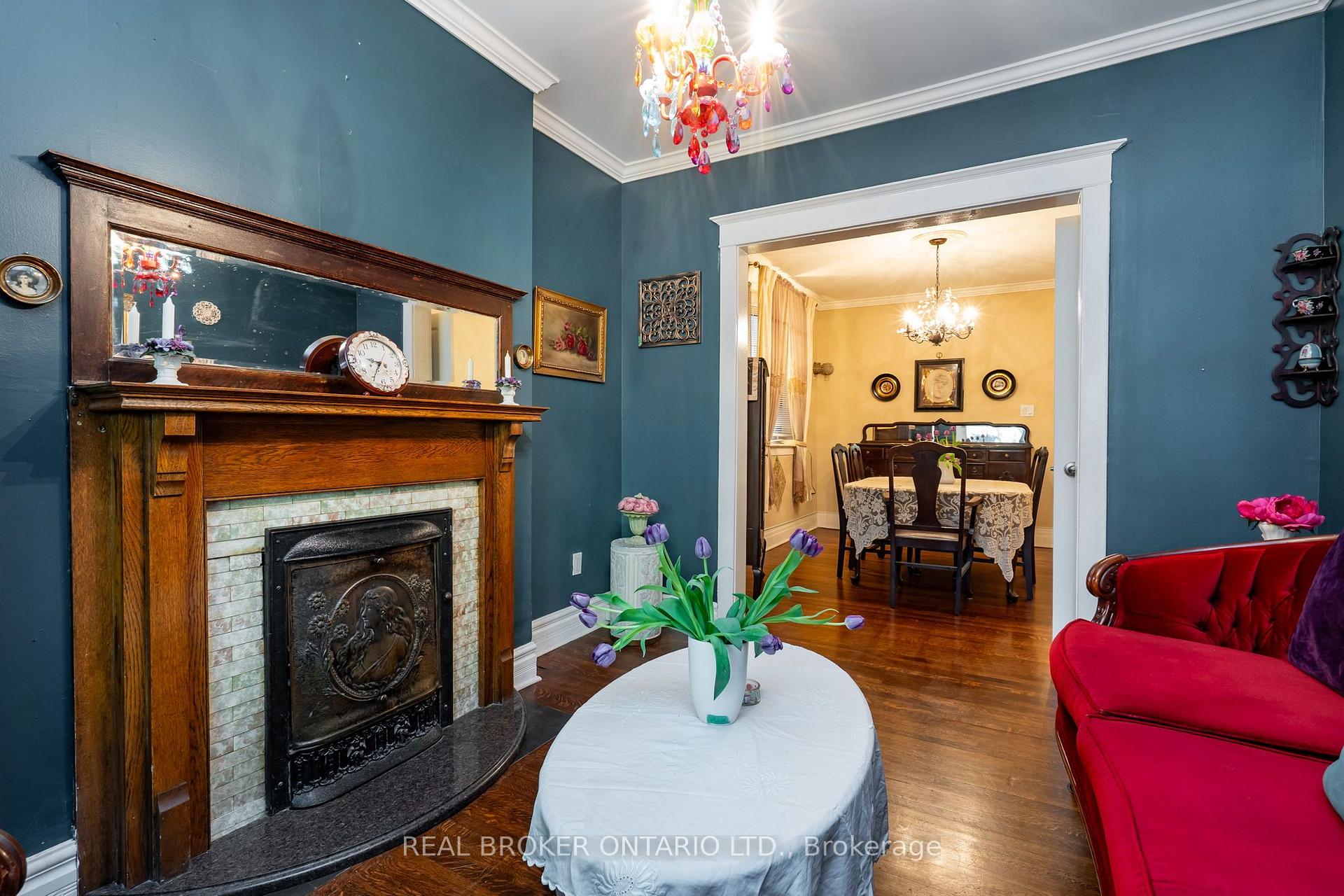 Photo 5 of 253 Bartlett Avenue, Toronto, Dovercourt-Wallace Emerson-Junction — HOMEH
