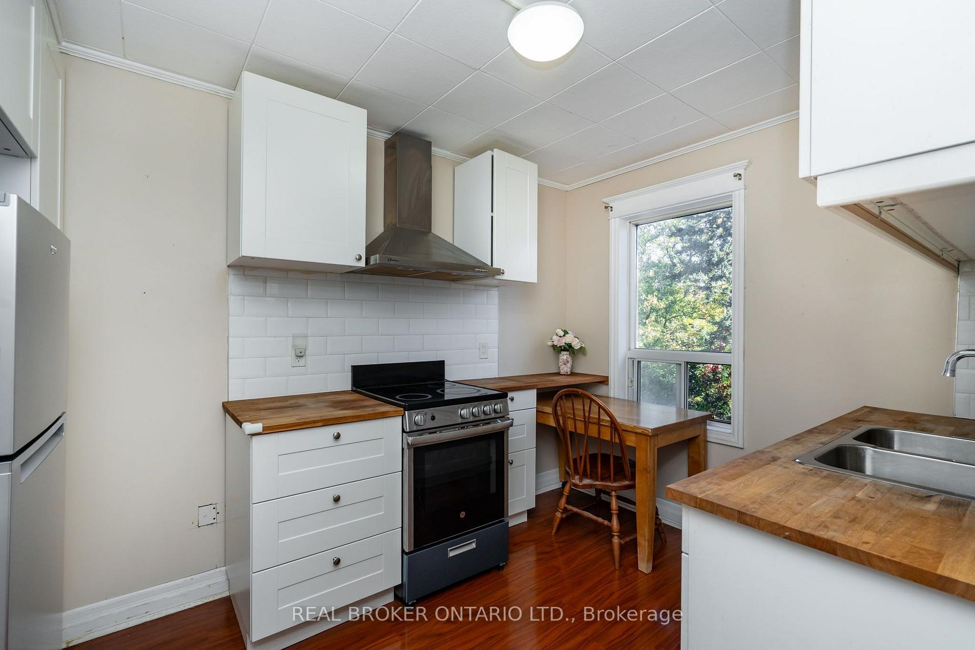 Photo 18 of 253 Bartlett Avenue, Toronto, Dovercourt-Wallace Emerson-Junction — HOMEH