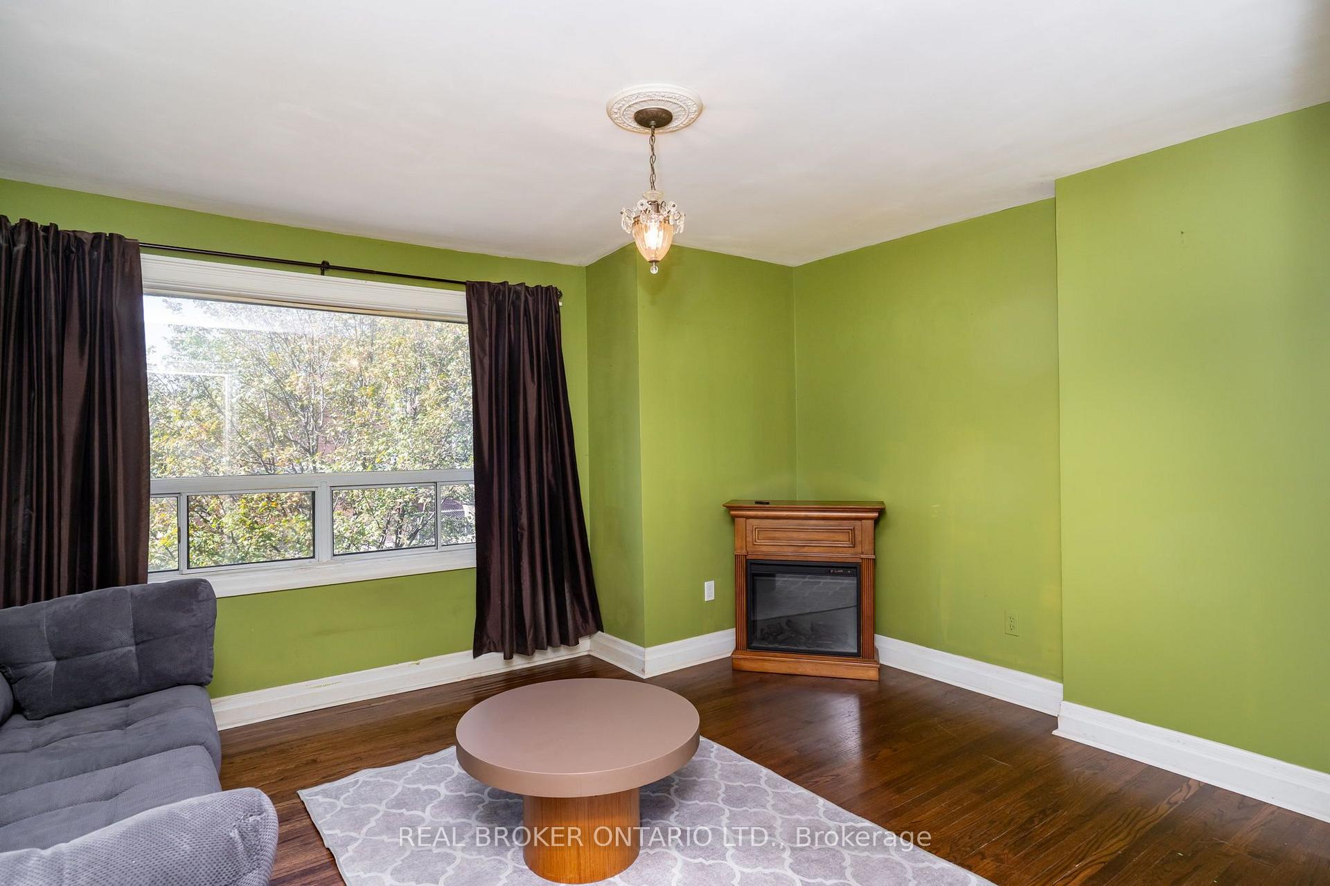 Photo 21 of 253 Bartlett Avenue, Toronto, Dovercourt-Wallace Emerson-Junction — HOMEH