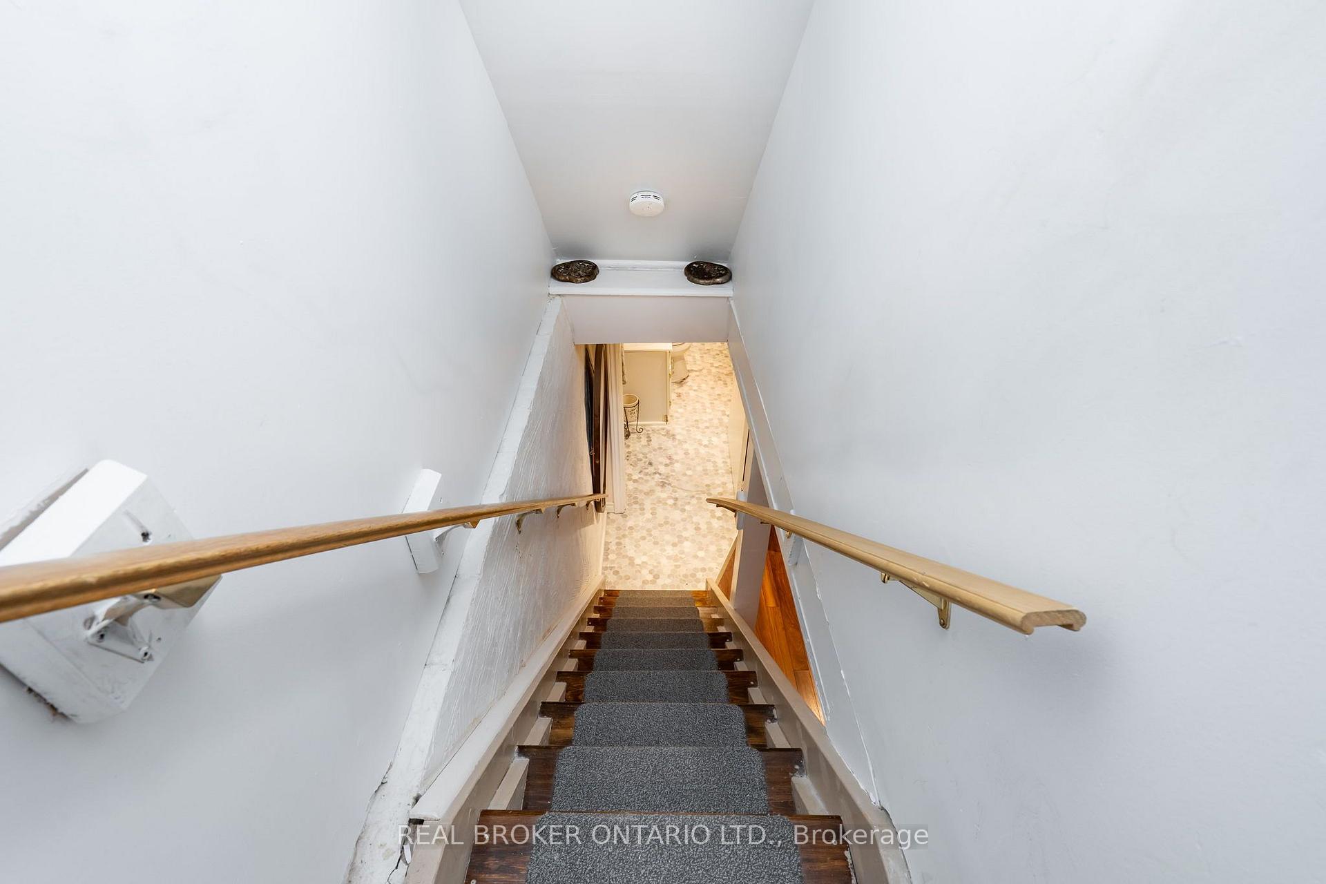 Photo 26 of 253 Bartlett Avenue, Toronto, Dovercourt-Wallace Emerson-Junction — HOMEH
