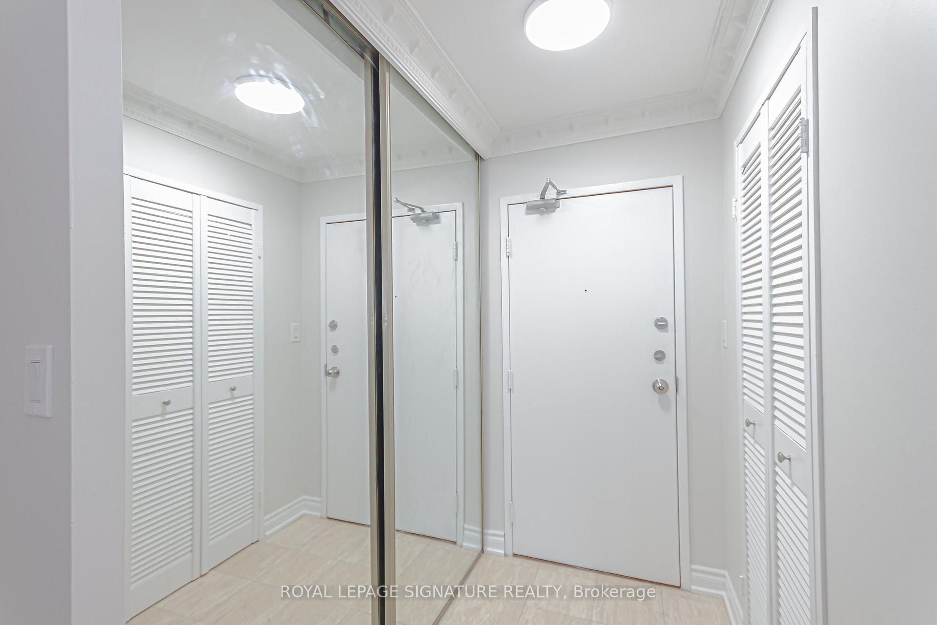 Photo 3 of Unit 2205, 50 Quebec Avenue, Toronto, High Park North — HOMEH