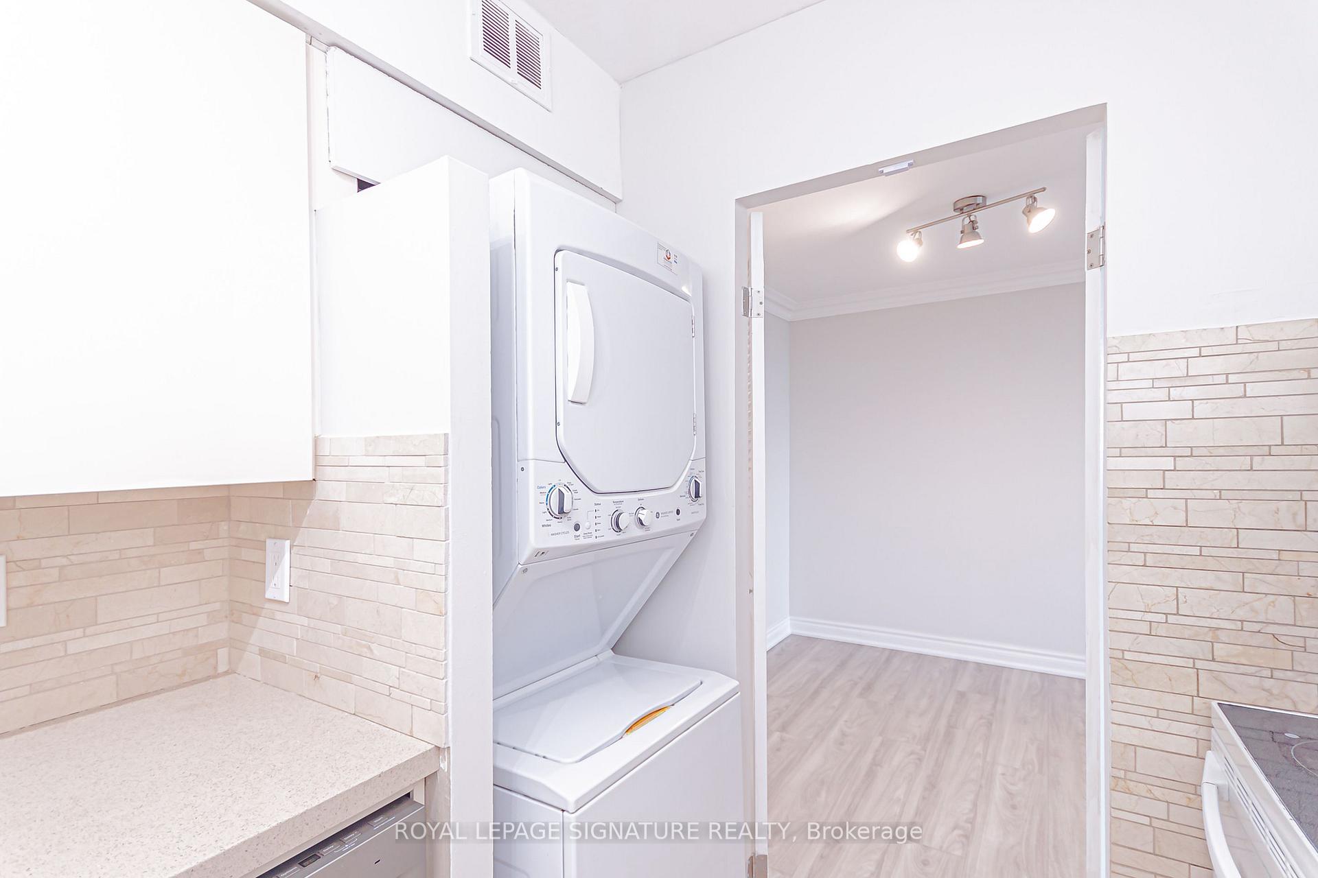Photo 12 of Unit 2205, 50 Quebec Avenue, Toronto, High Park North — HOMEH