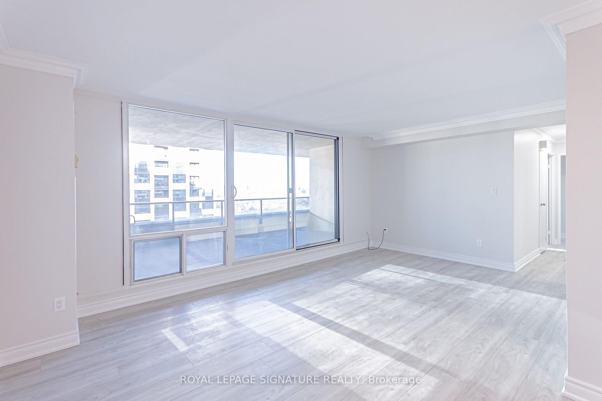 Photo 14 of Unit 2205, 50 Quebec Avenue, Toronto, High Park North — HOMEH