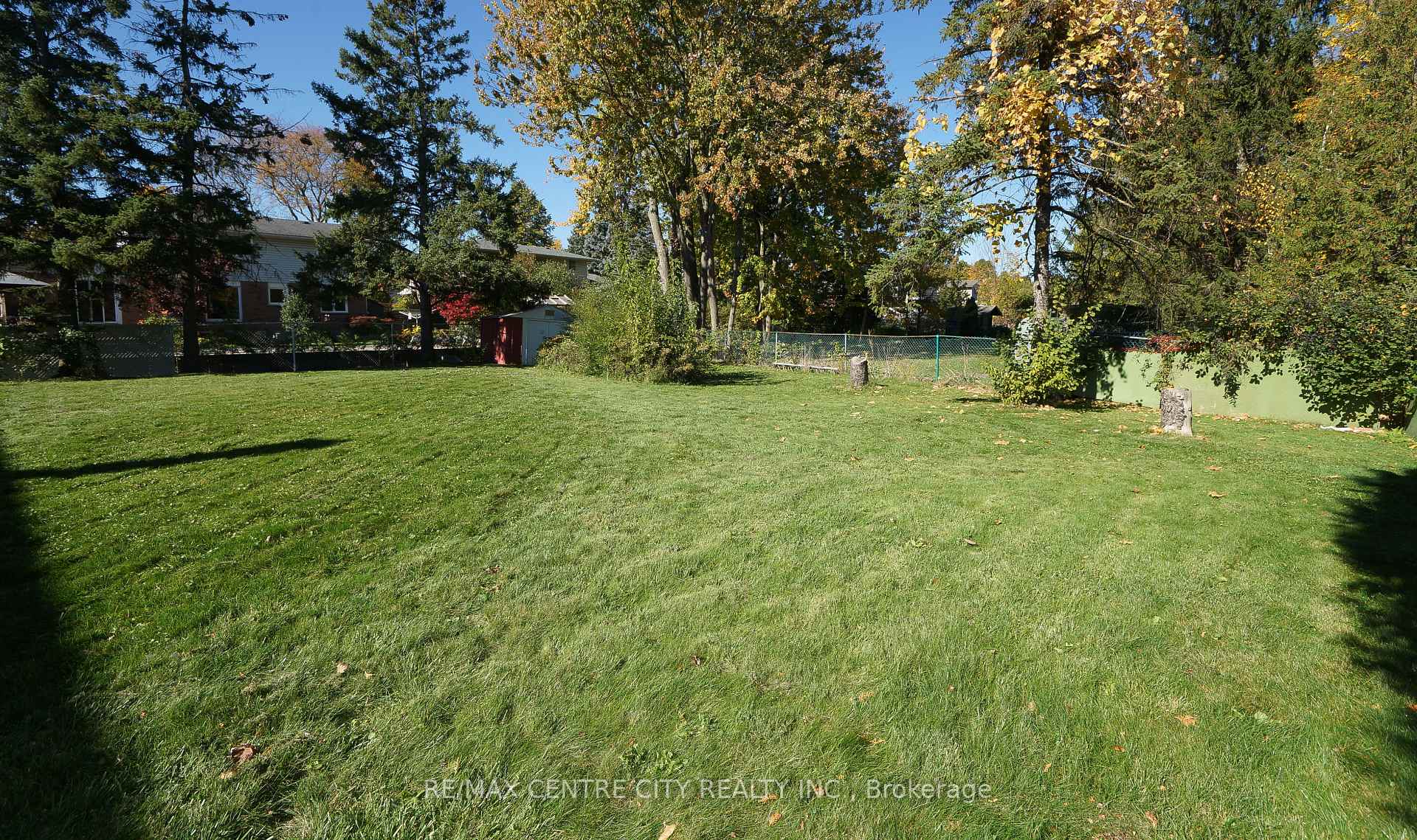 Photo 24 of 1096 Viscount Road, London, South M — HOMEH