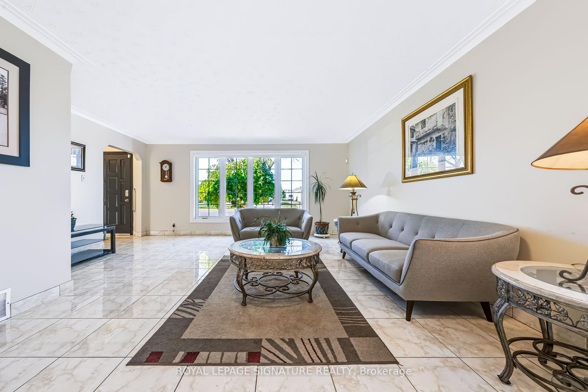 Photo 9 of 1377 Birchmount Road, Scarborough, Dorset Park — HOMEH