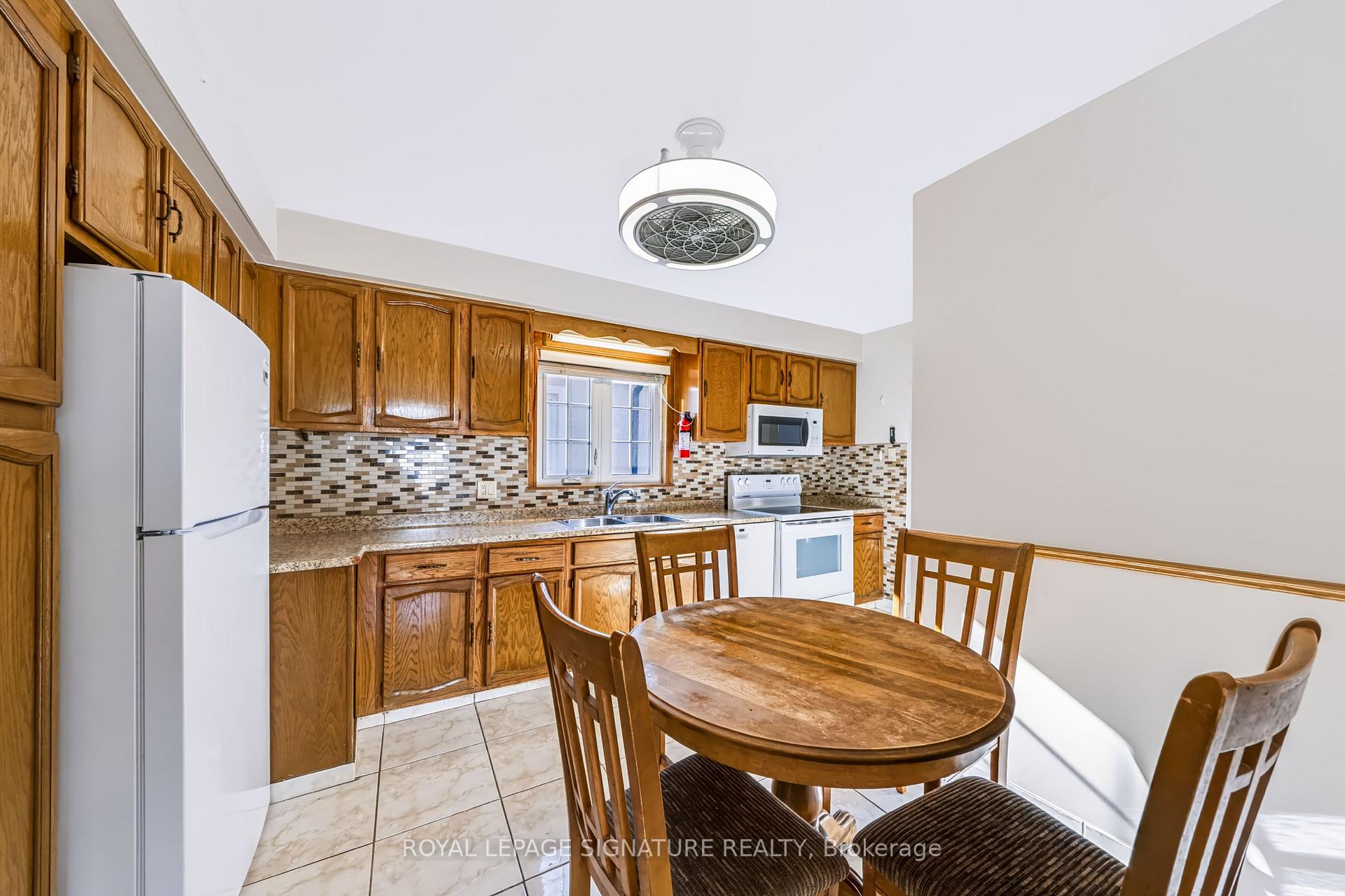 Photo 12 of 1377 Birchmount Road, Scarborough, Dorset Park — HOMEH