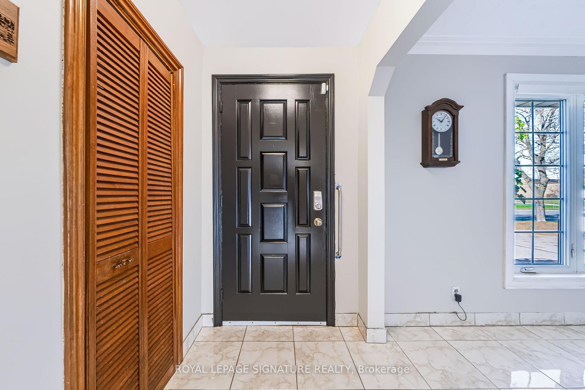 Photo 13 of 1377 Birchmount Road, Scarborough, Dorset Park — HOMEH