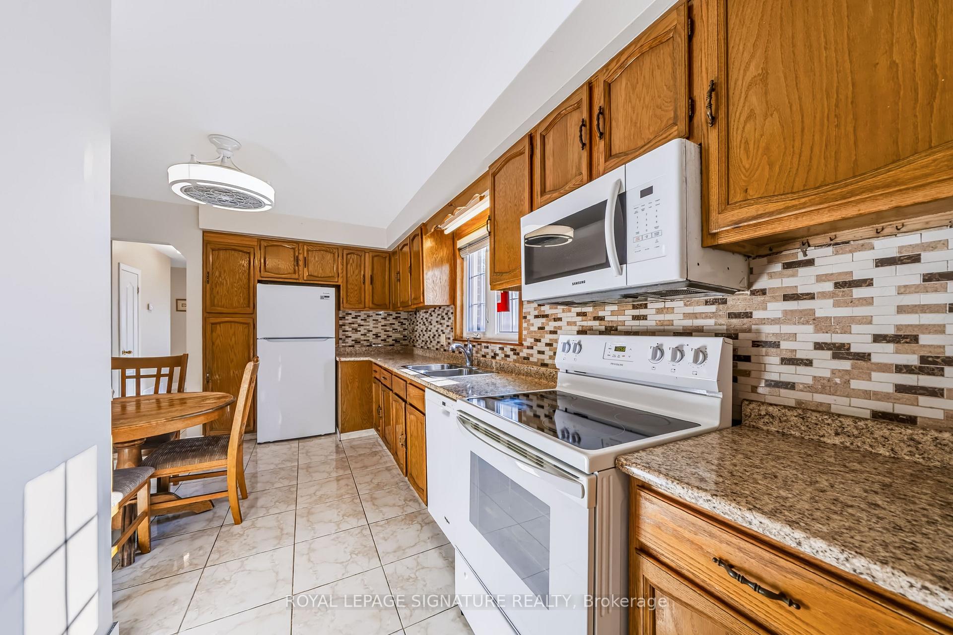 Photo 14 of 1377 Birchmount Road, Scarborough, Dorset Park — HOMEH