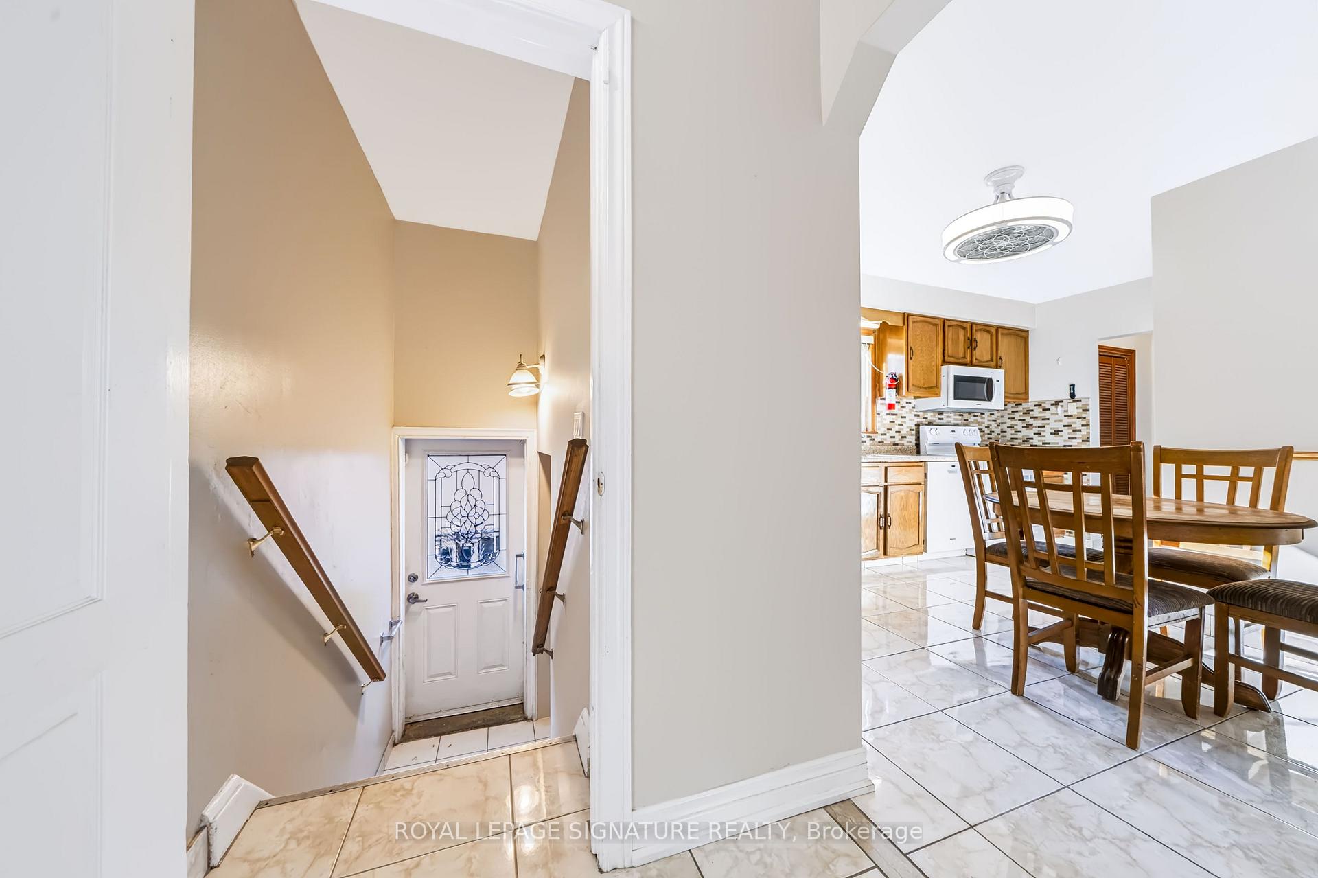 Photo 24 of 1377 Birchmount Road, Scarborough, Dorset Park — HOMEH