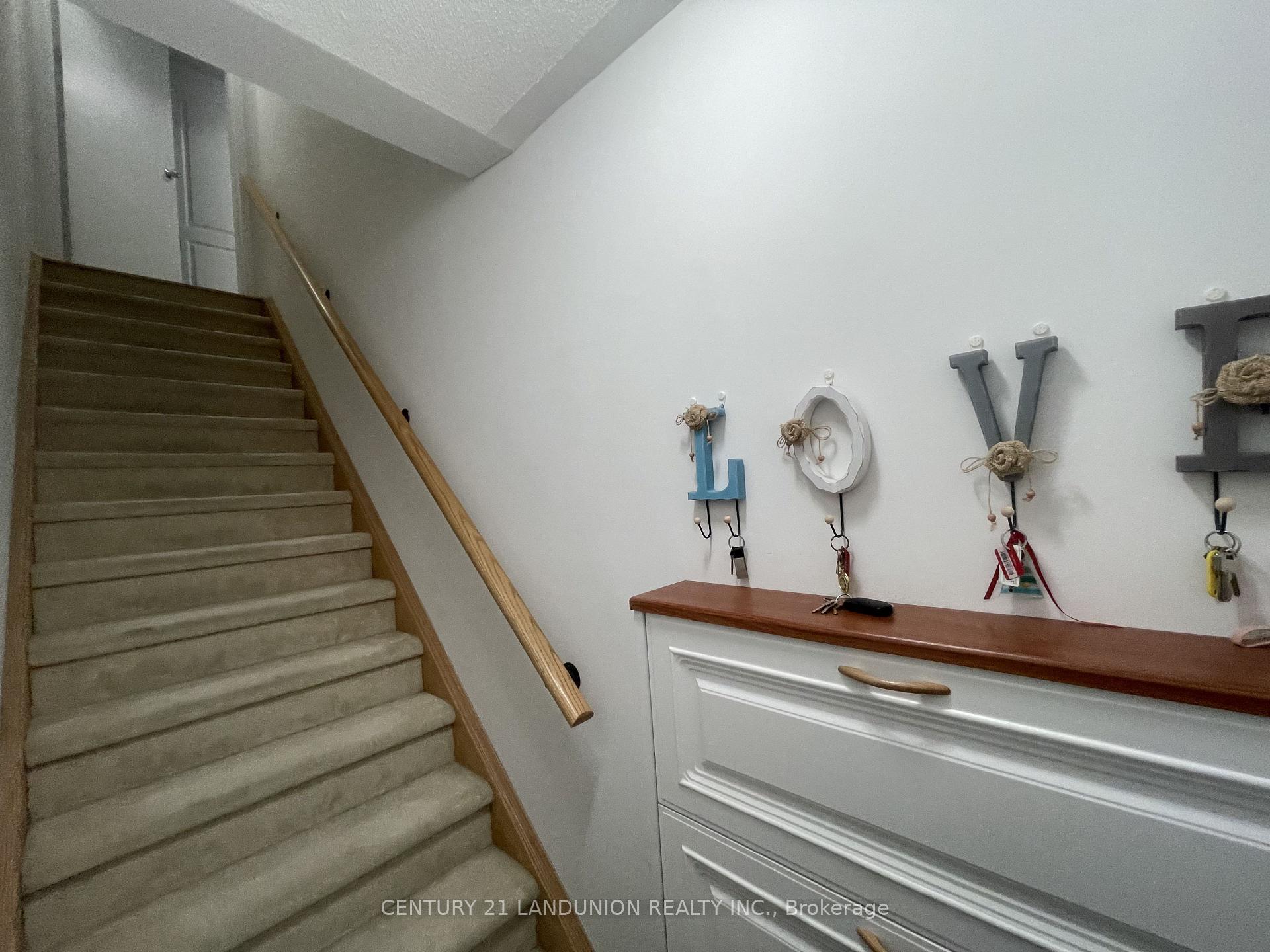 Photo 10 of Unit 24, 2484 Post Road, Oakville, River Oaks — HOMEH