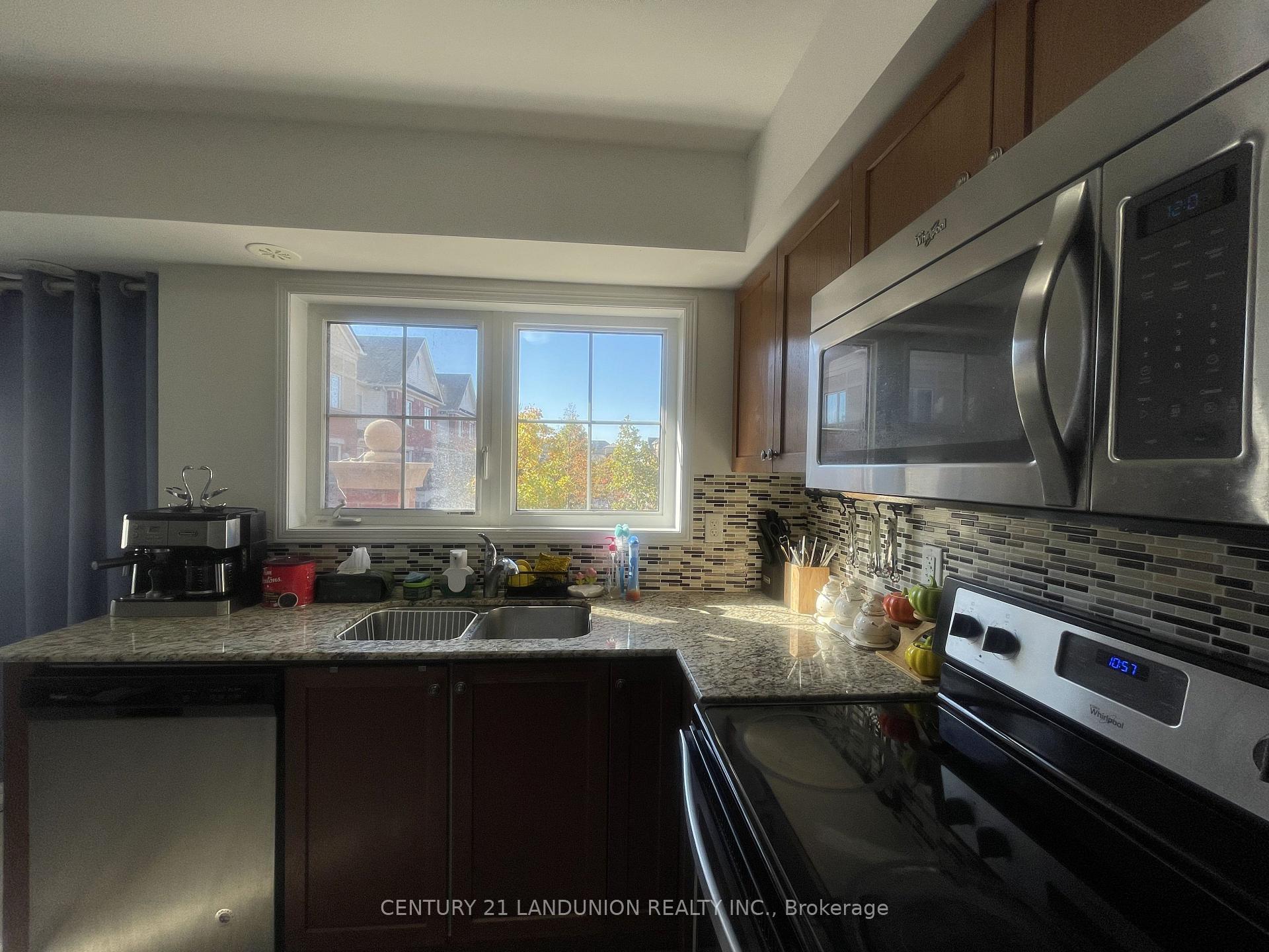 Photo 33 of Unit 24, 2484 Post Road, Oakville, River Oaks — HOMEH