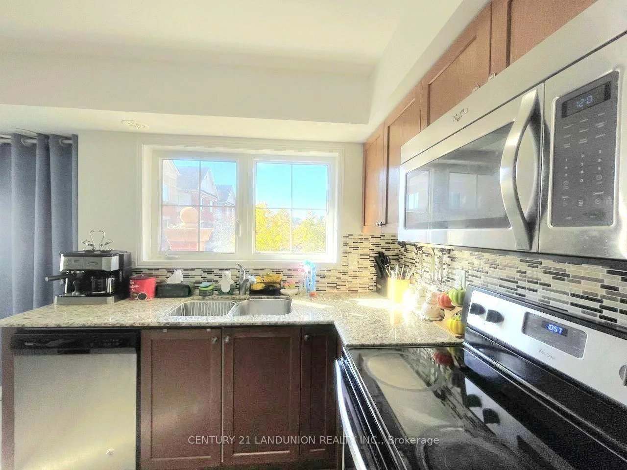 Photo 26 of Unit 24, 2484 Post Road, Oakville, River Oaks — HOMEH