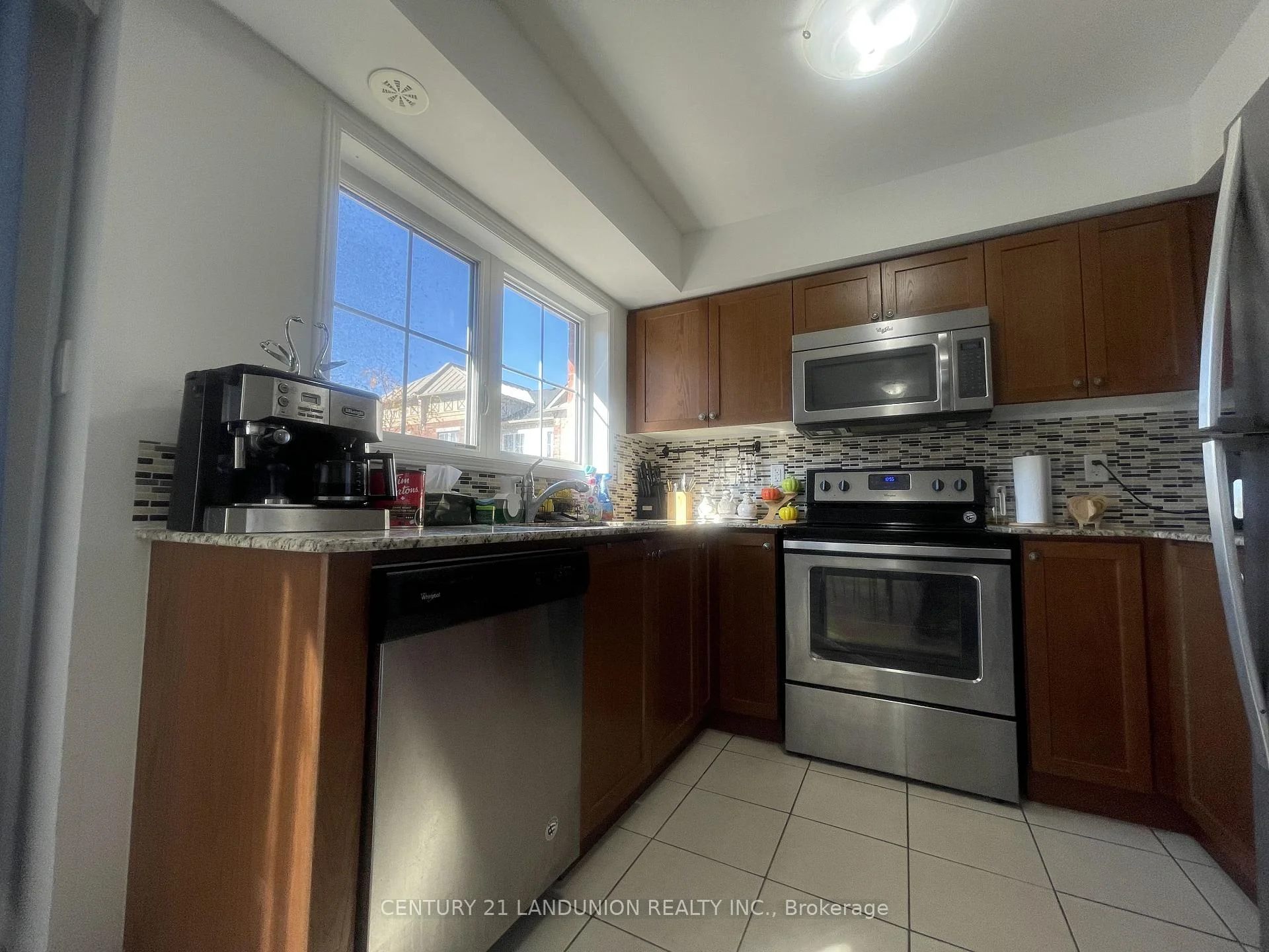 Photo 29 of Unit 24, 2484 Post Road, Oakville, River Oaks — HOMEH