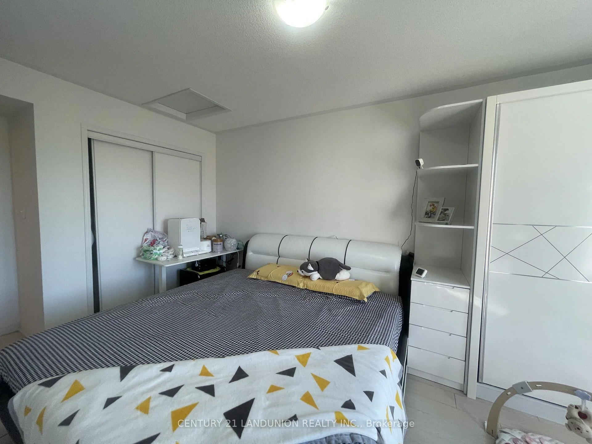 Photo 49 of Unit 24, 2484 Post Road, Oakville, River Oaks — HOMEH